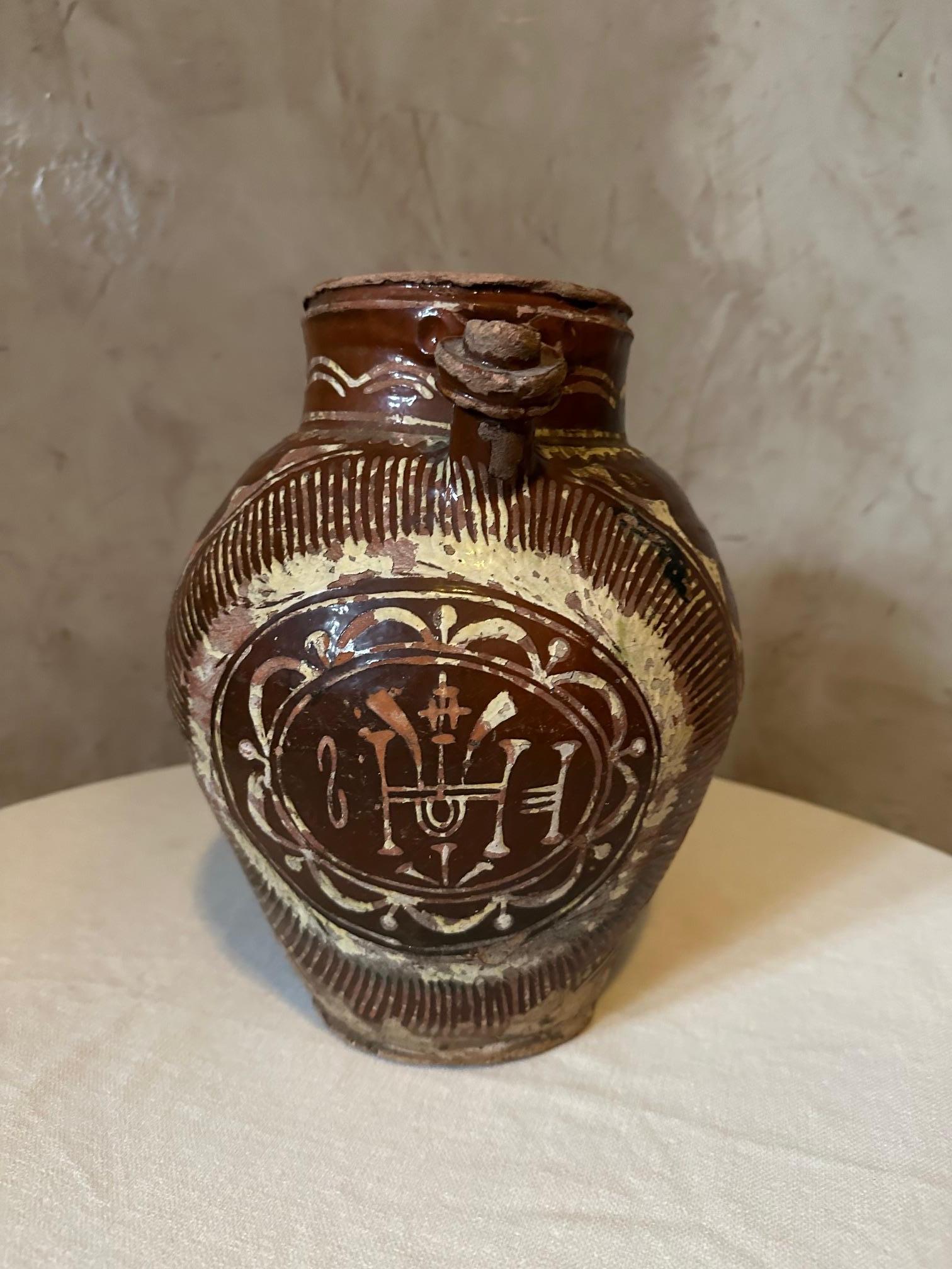 19th century French Terracotta Oil Jar In Good Condition For Sale In LEGNY, FR