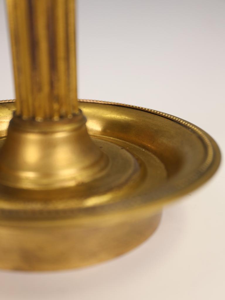 Lampe de table Bouillotte à trois bras du XIXe siècle en vente 4