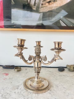 Chandelier français à trois bras en métal argenté de style Empire du 19e siècle