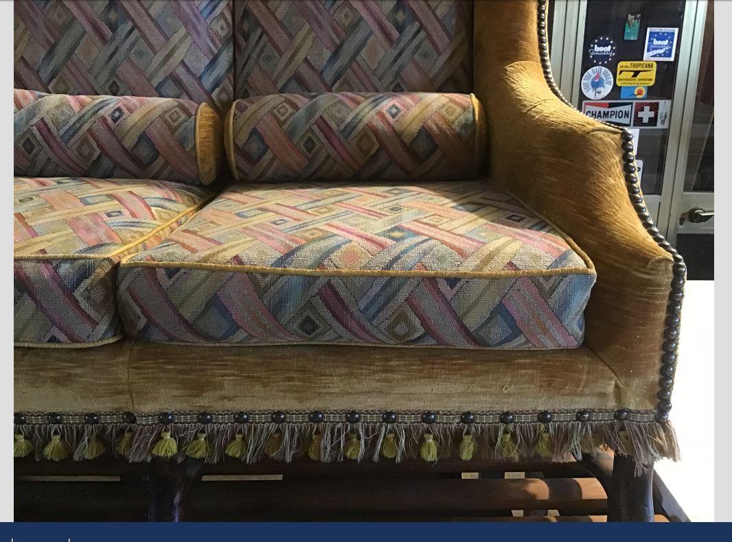 19th Century French Three-Seat Sofa with Wooden Structure and Original Fabric In Good Condition In Florence, IT