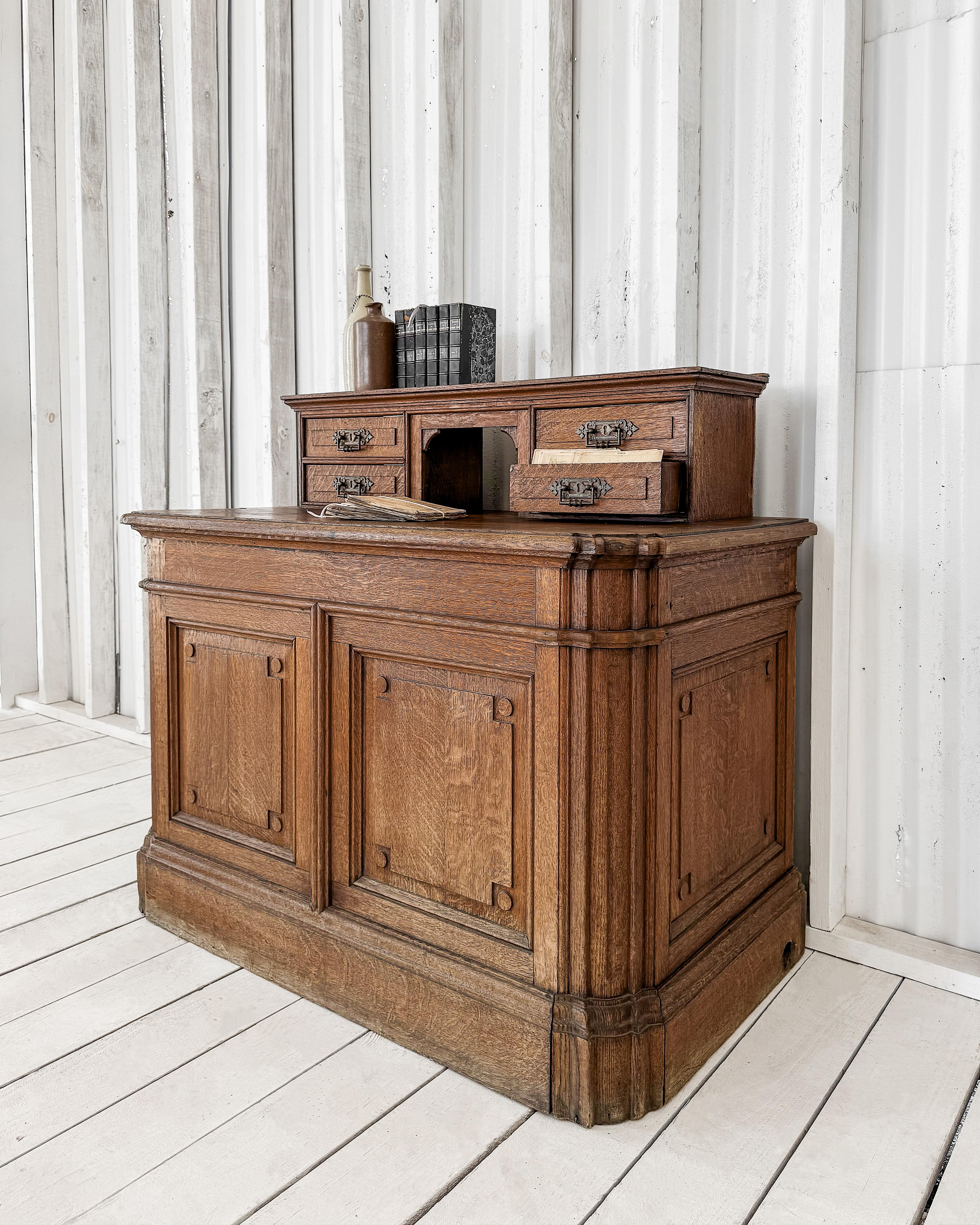 Credenza francese in Oak del XIX secolo in vendita 6