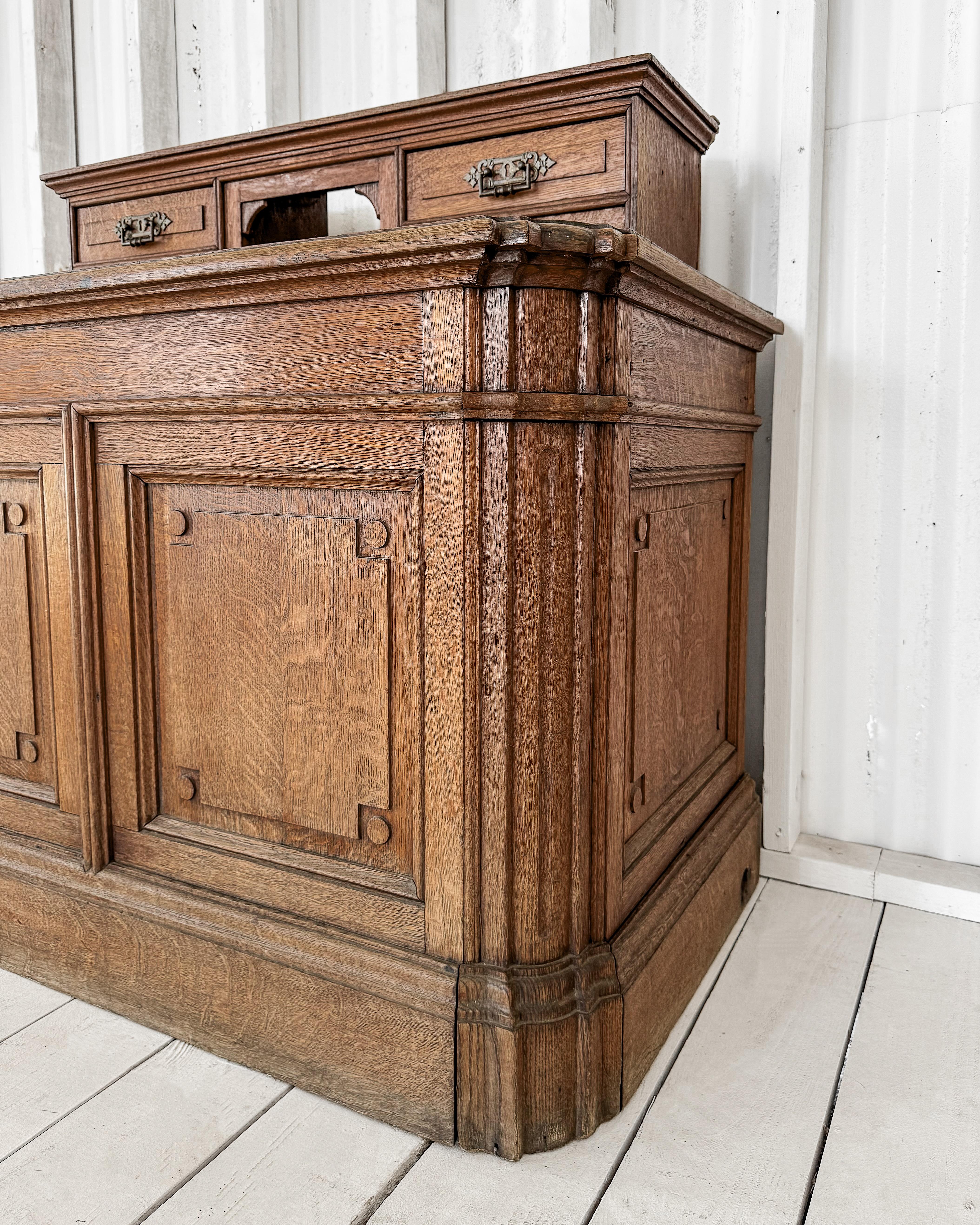 Credenza francese in Oak del XIX secolo in vendita 8