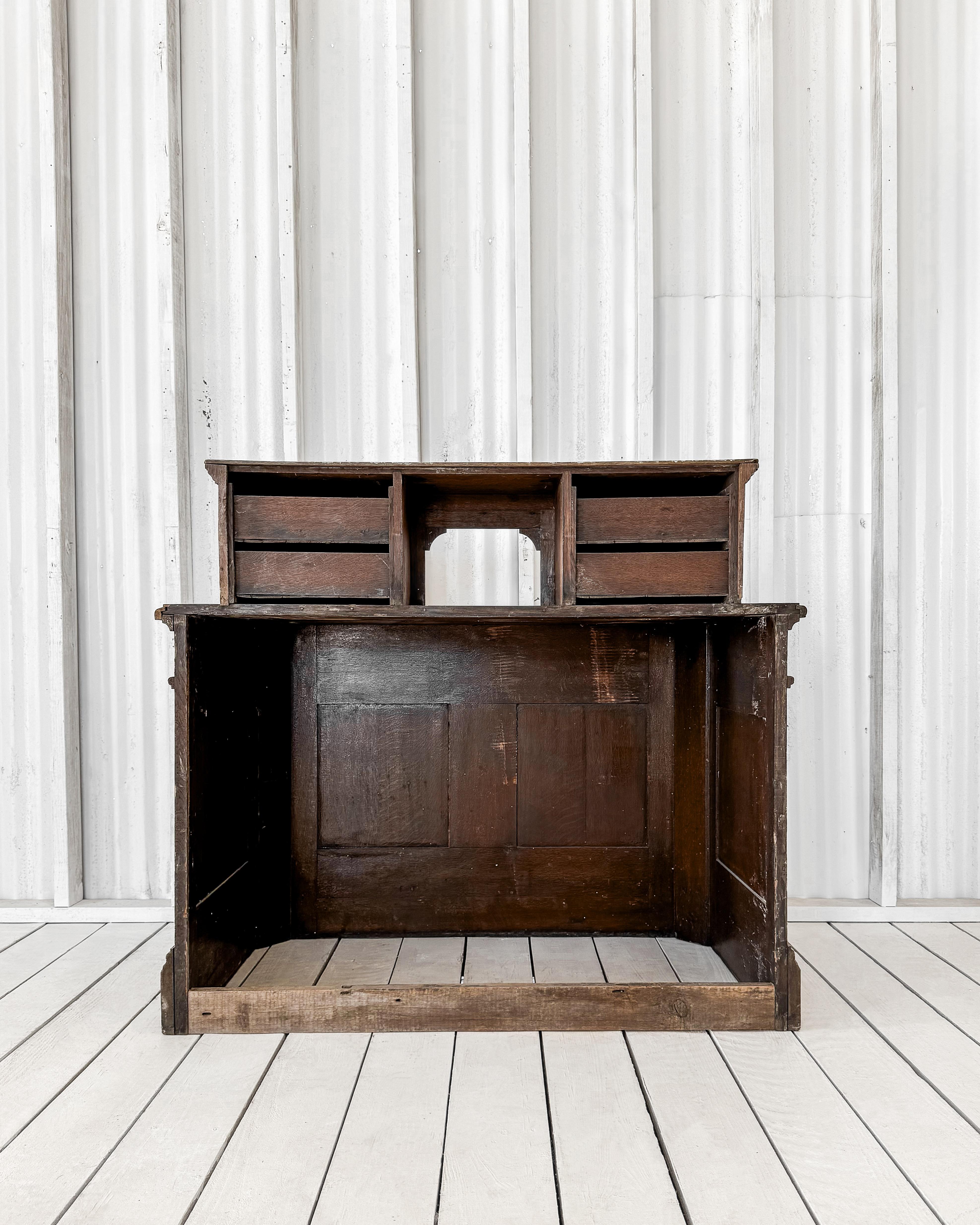 Credenza francese in Oak del XIX secolo in vendita 9