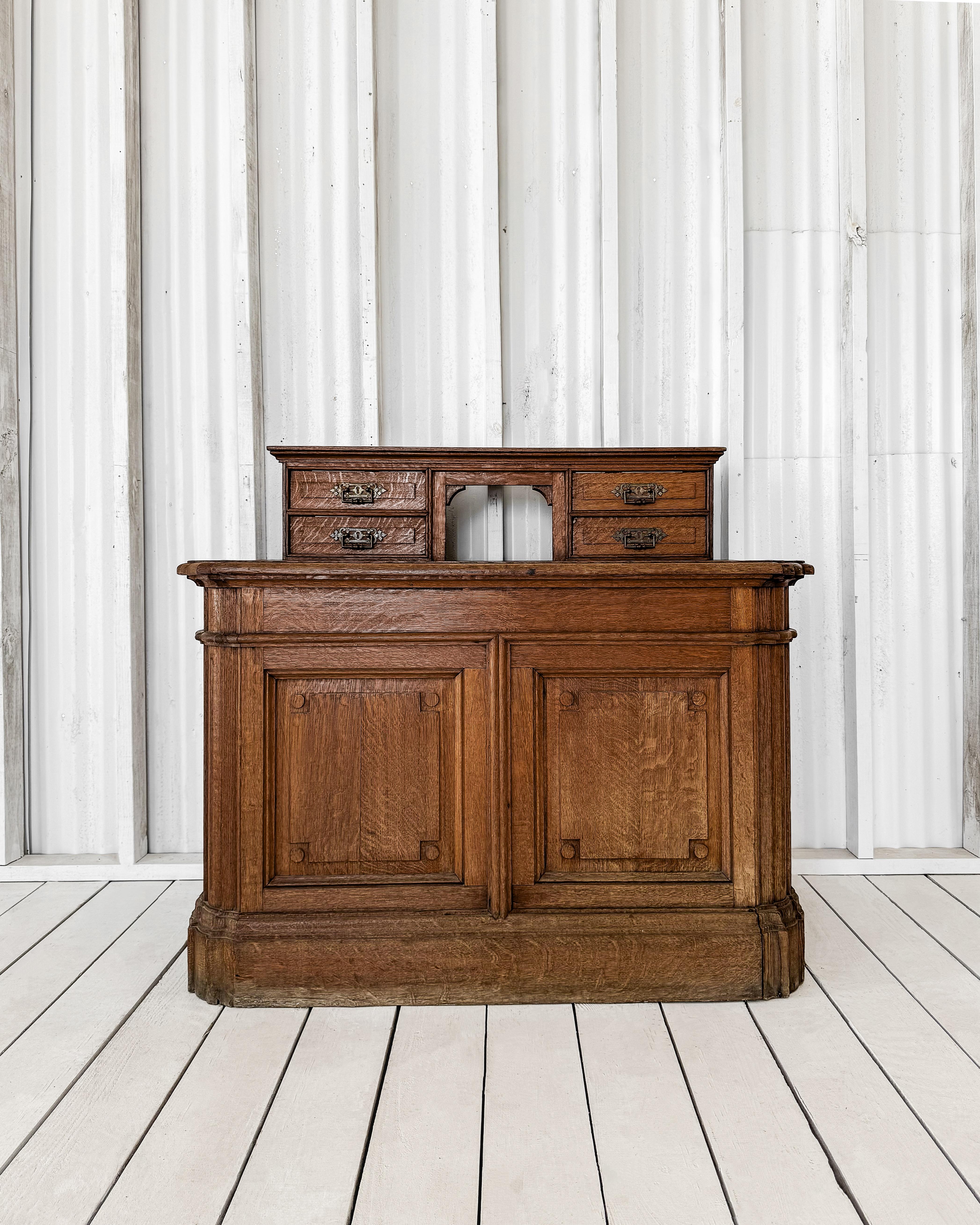 Quercia Credenza francese in Oak del XIX secolo in vendita