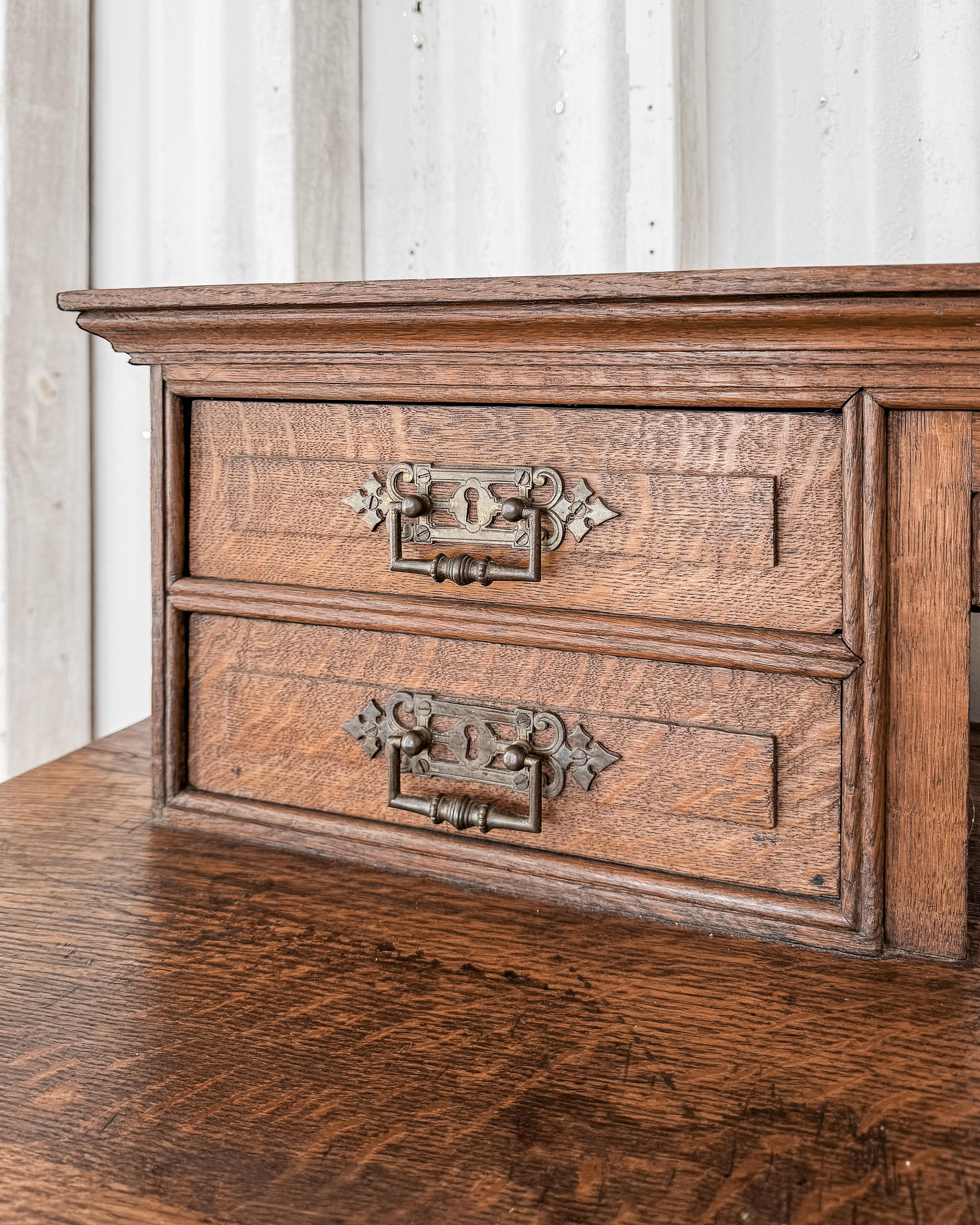 Credenza francese in Oak del XIX secolo in vendita 3