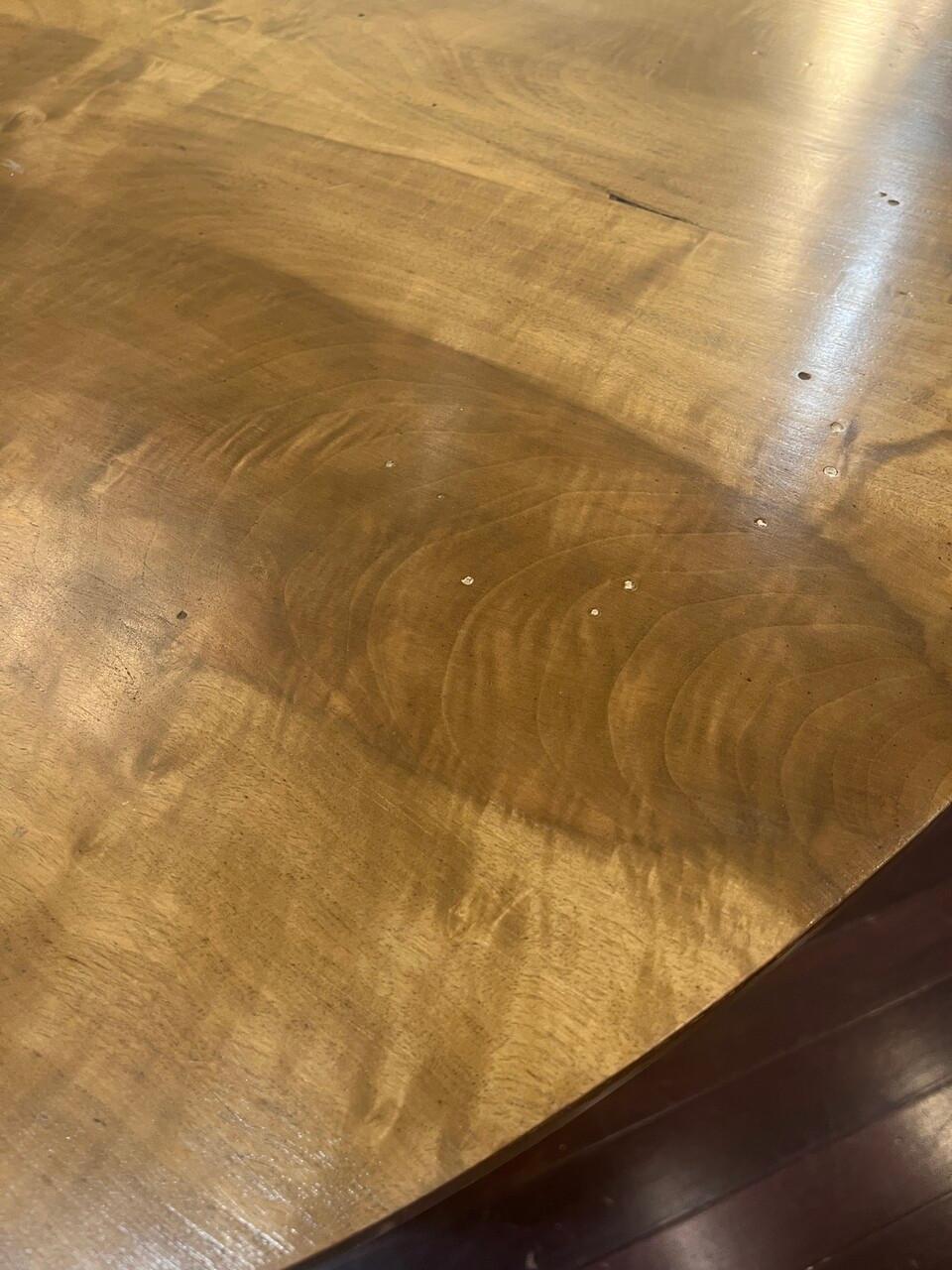 Mesa de centro basculante francesa del siglo XIX Biedermeier en venta
