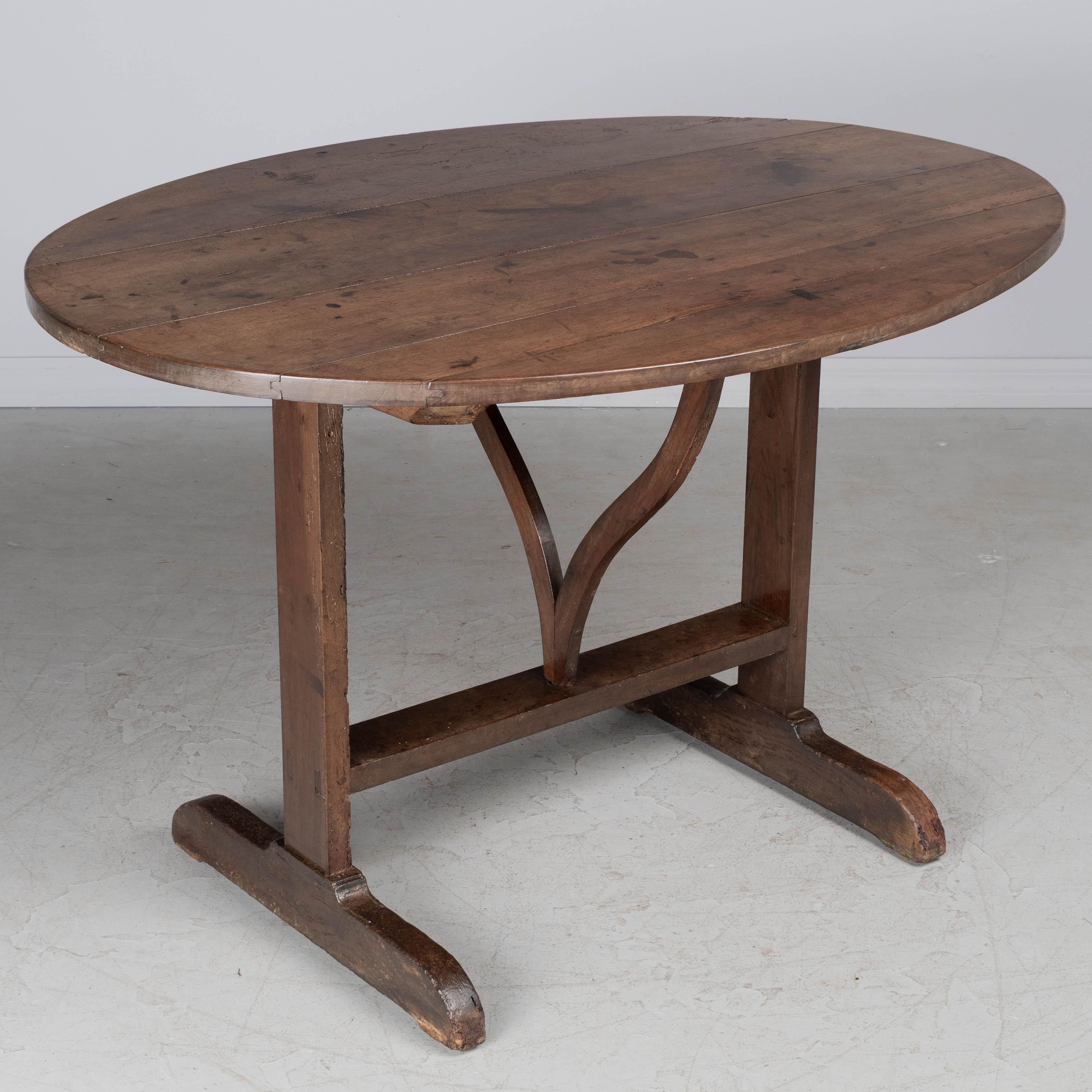 19th Century French Tilt-Top Wine Tasting Table For Sale 2