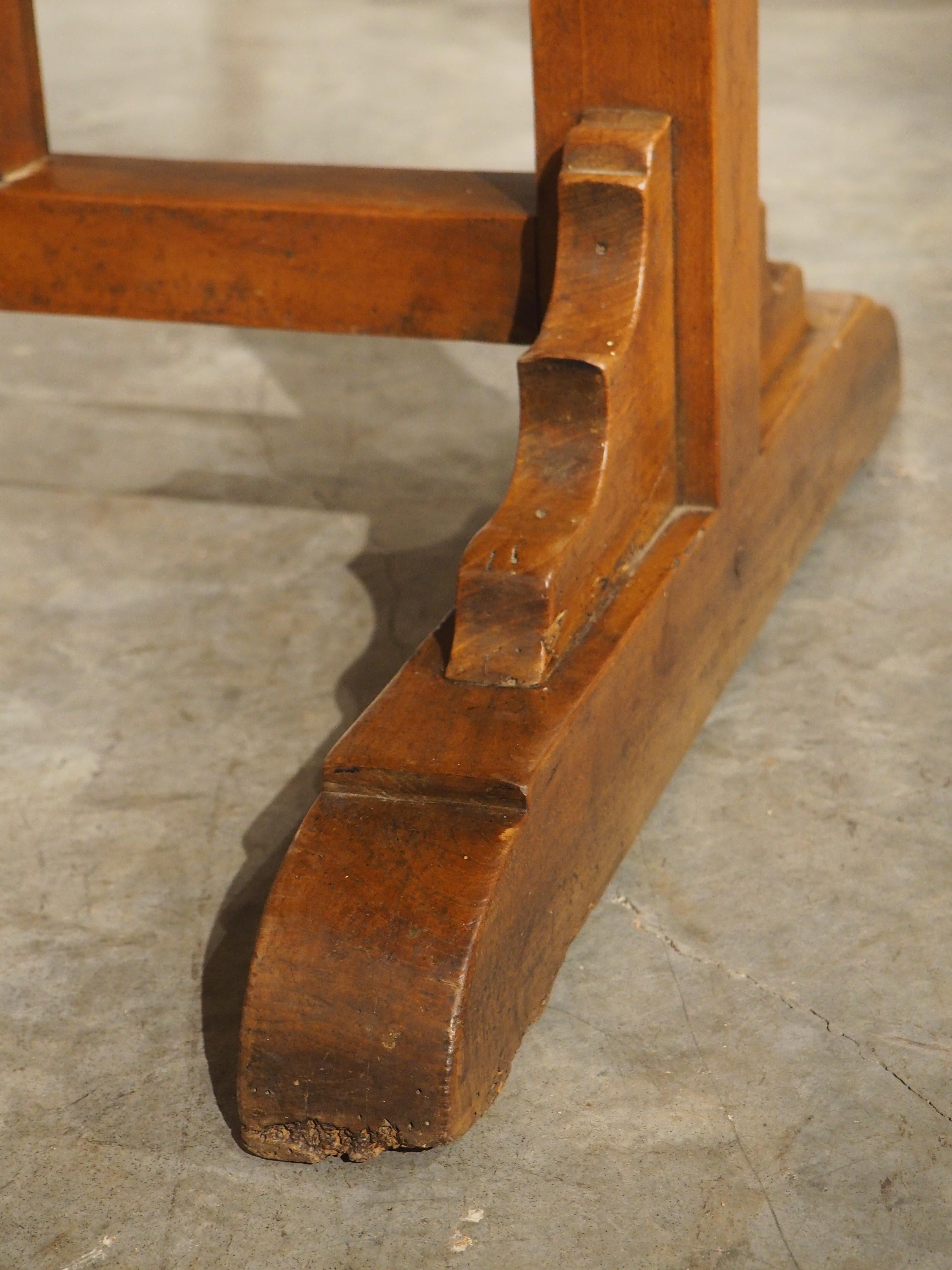 19th Century French Tilt-Top Wine Tasting Table in Carved Fruitwood For Sale 1