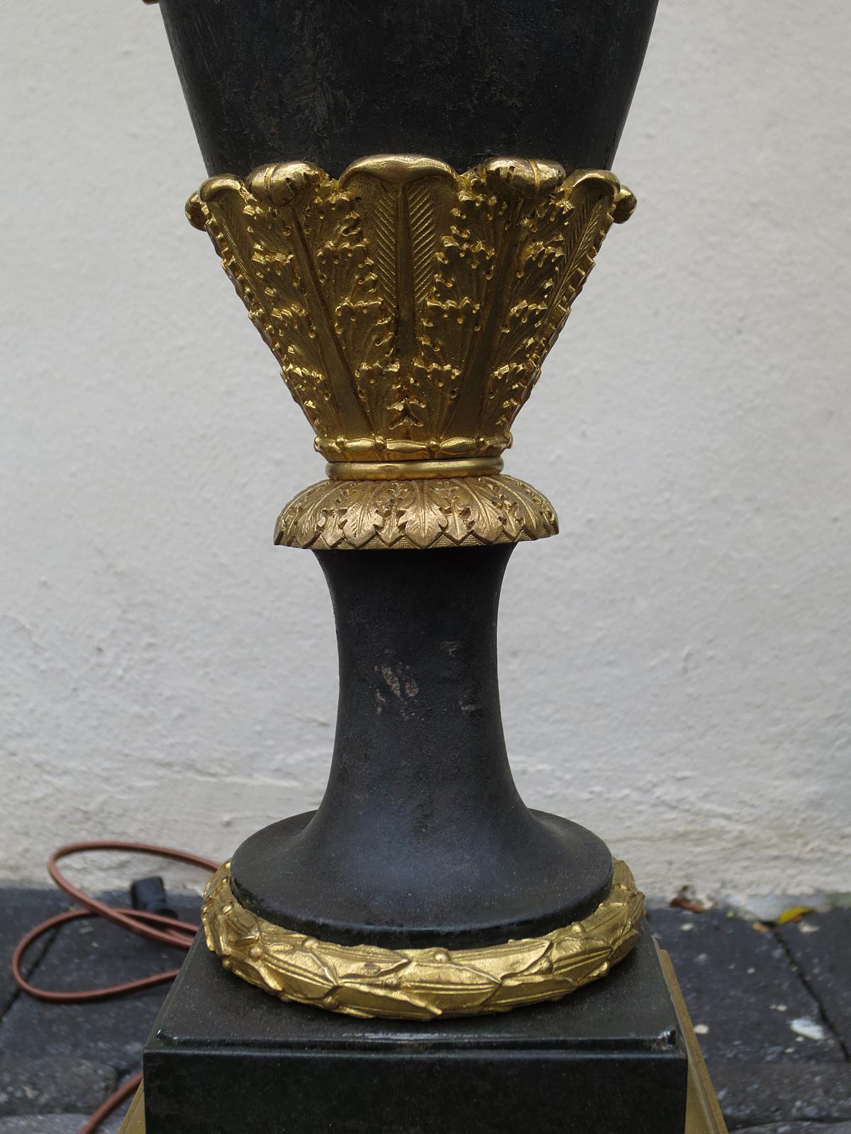 Pair of 19th Century French Tole & Gilt Bronze Urns as Lamps For Sale 4