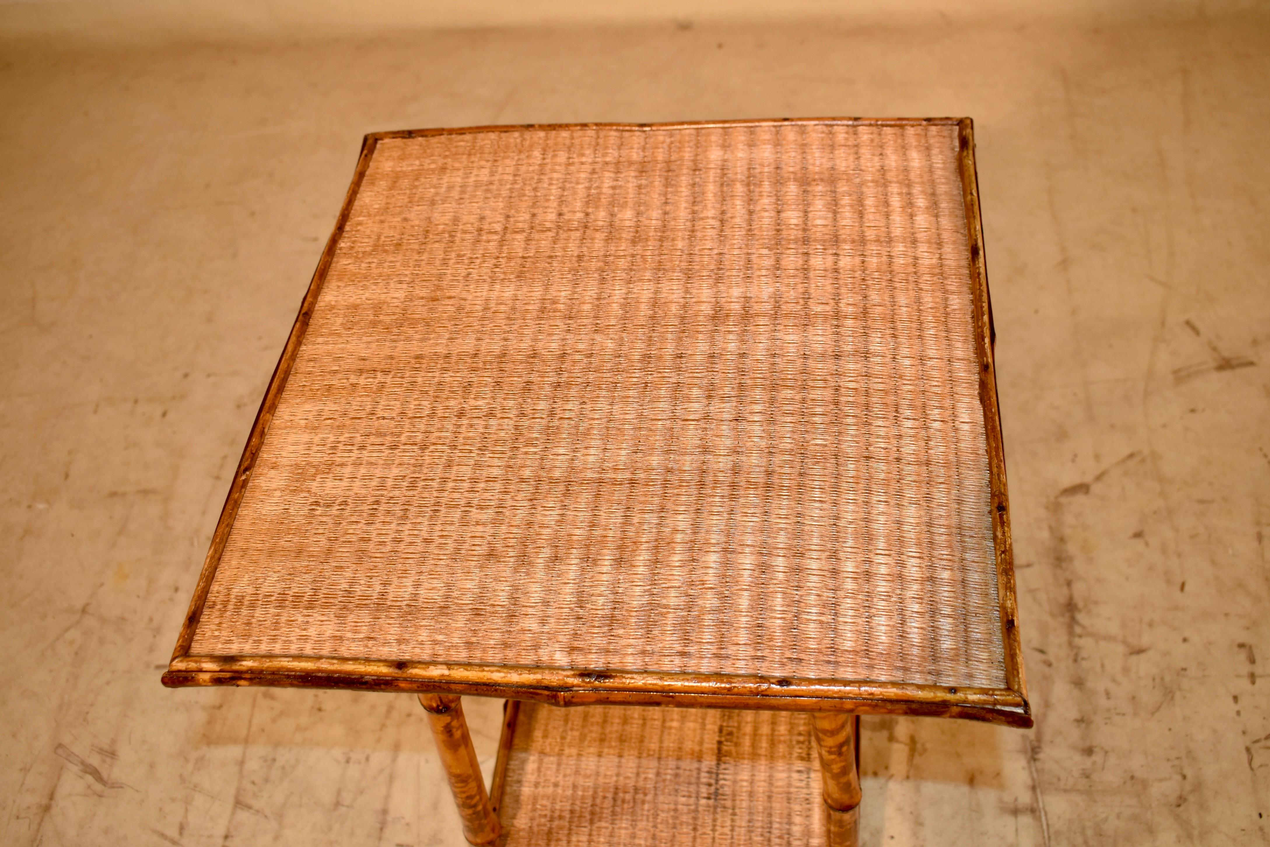 XIXe siècle Table d'appoint en bambou tortue du 19ème siècle en vente