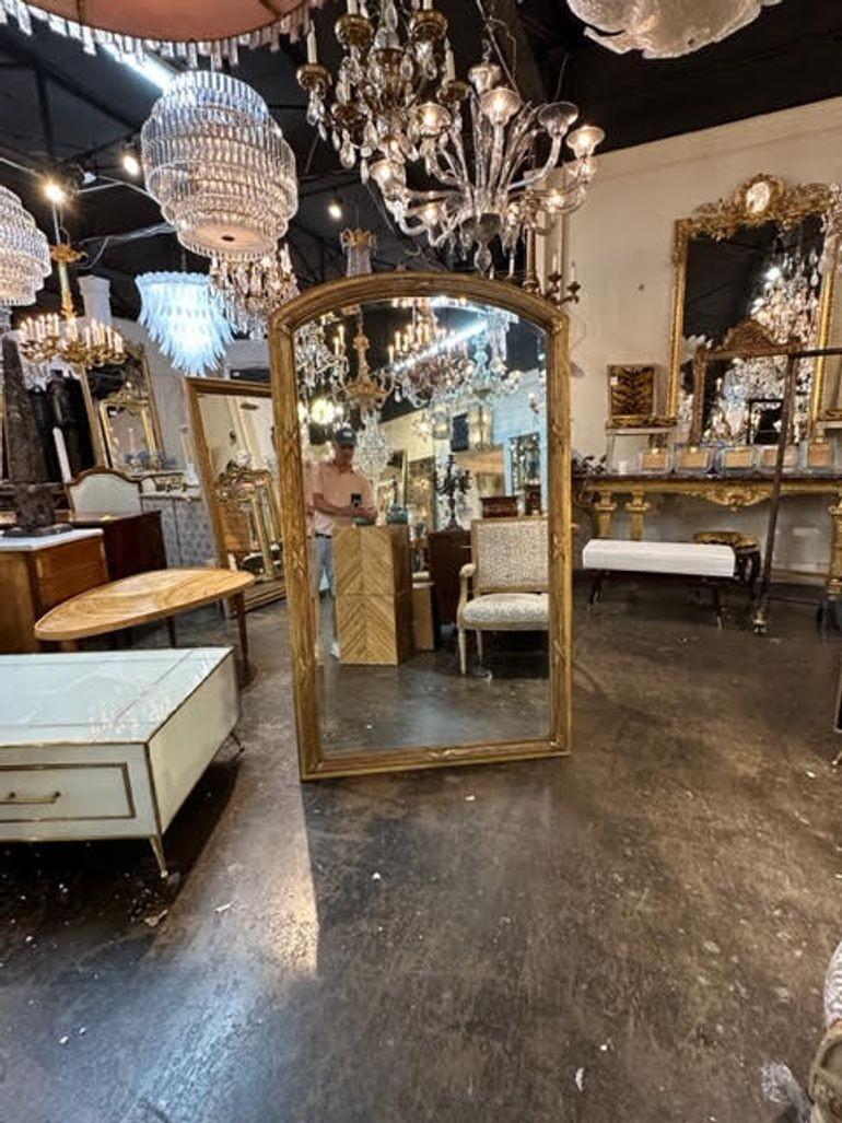 19th Century French Transitional Carved and Giltwood Mirror For Sale 5
