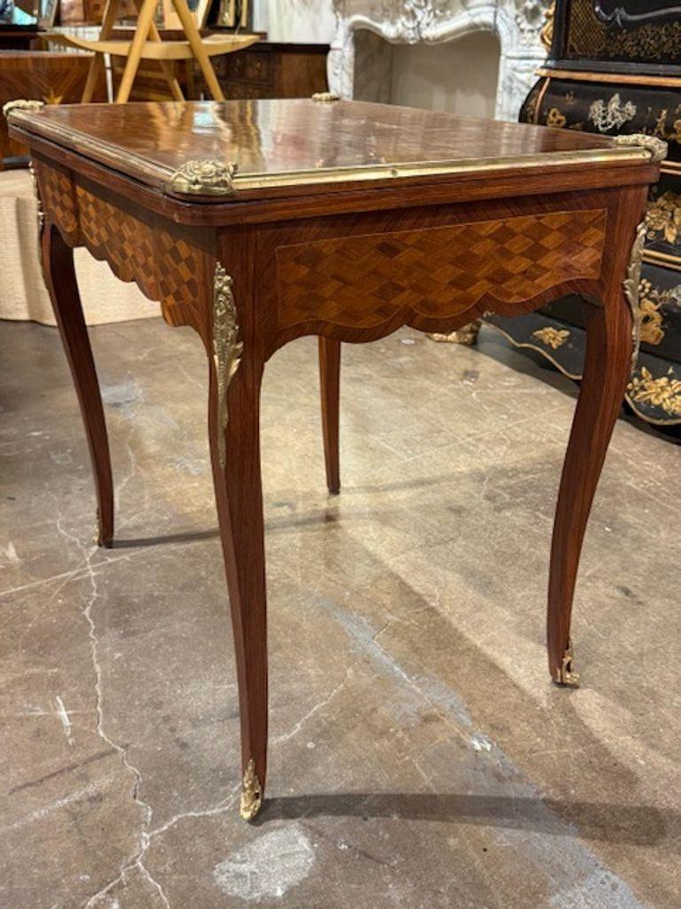 19th Century French Transitional Kingwood and Mahogany Inlaid Game Table Francés en venta