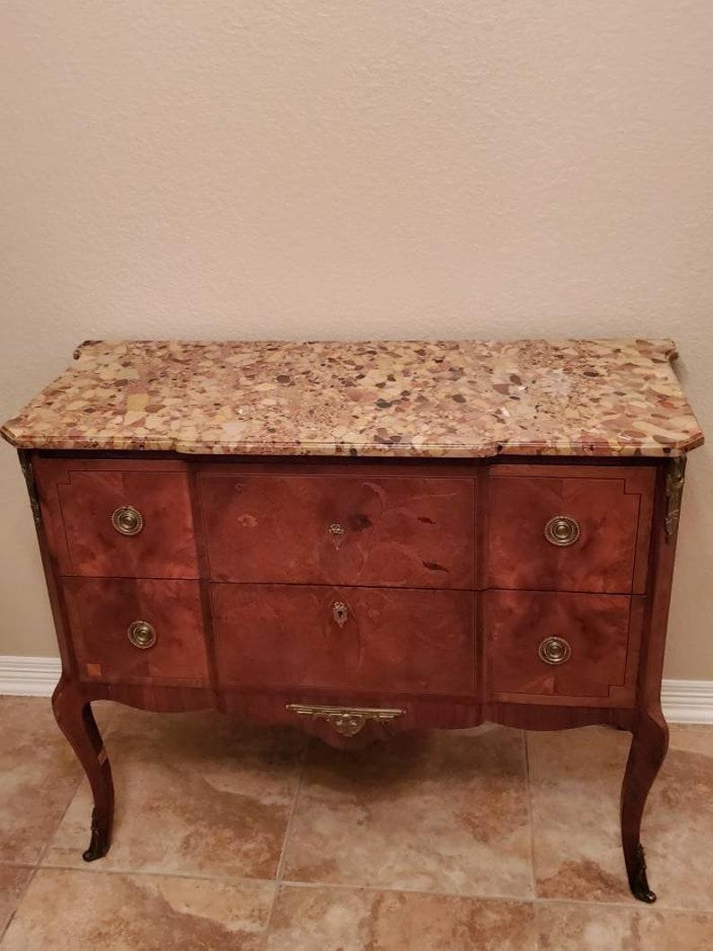 Inlay 19th Century French Transitional Mahogany Commode For Sale