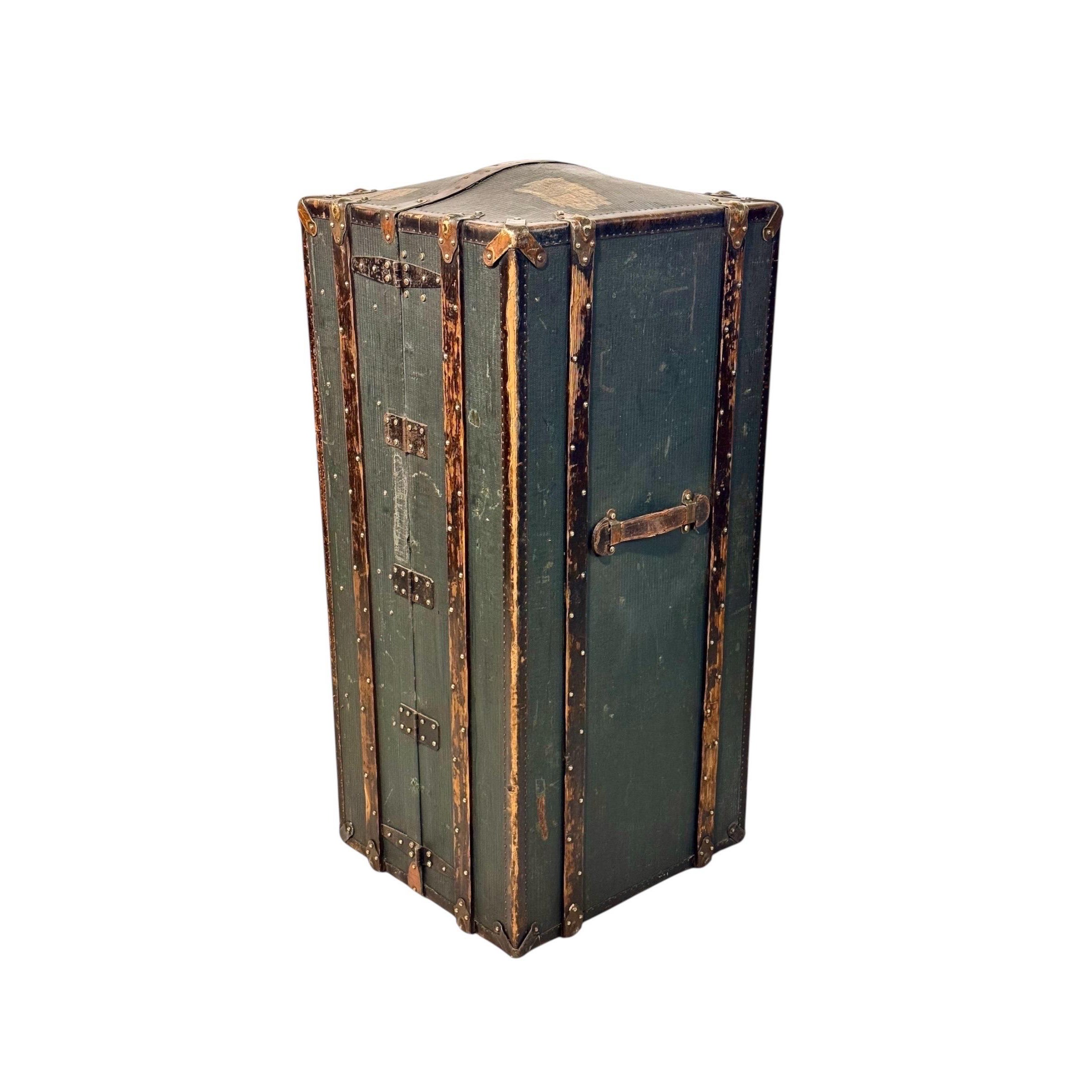 19th Century French Travelling Trunk with Drawers and Hangers