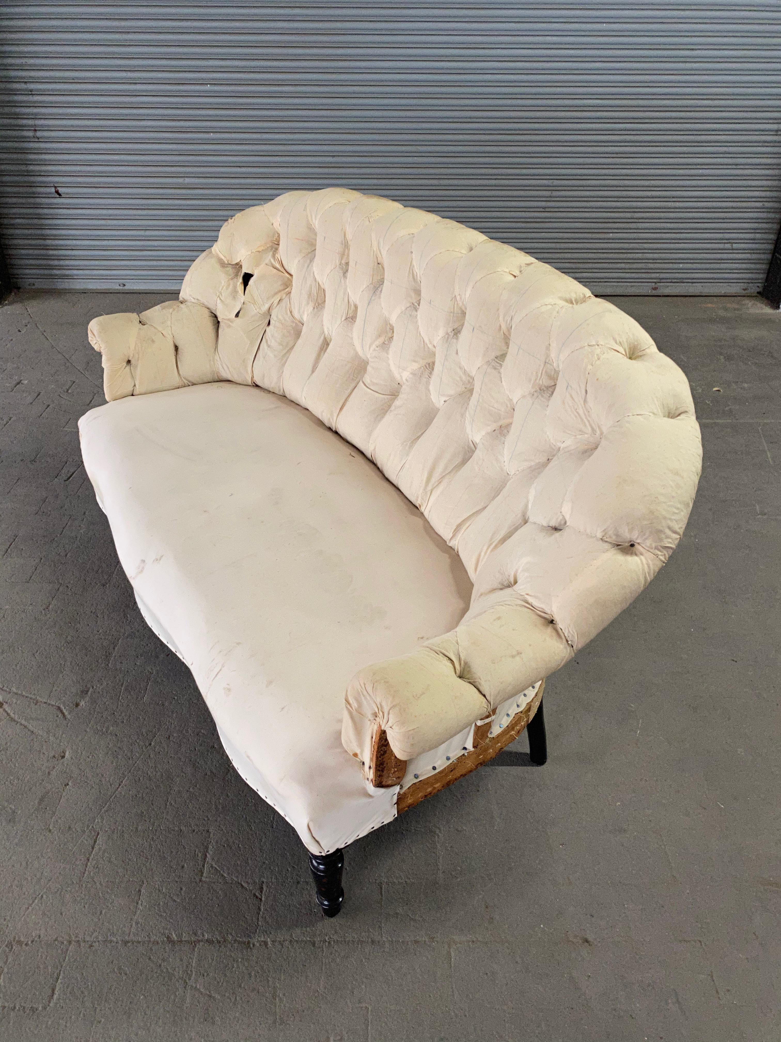 19th Century French Tufted Settee in Muslin 10
