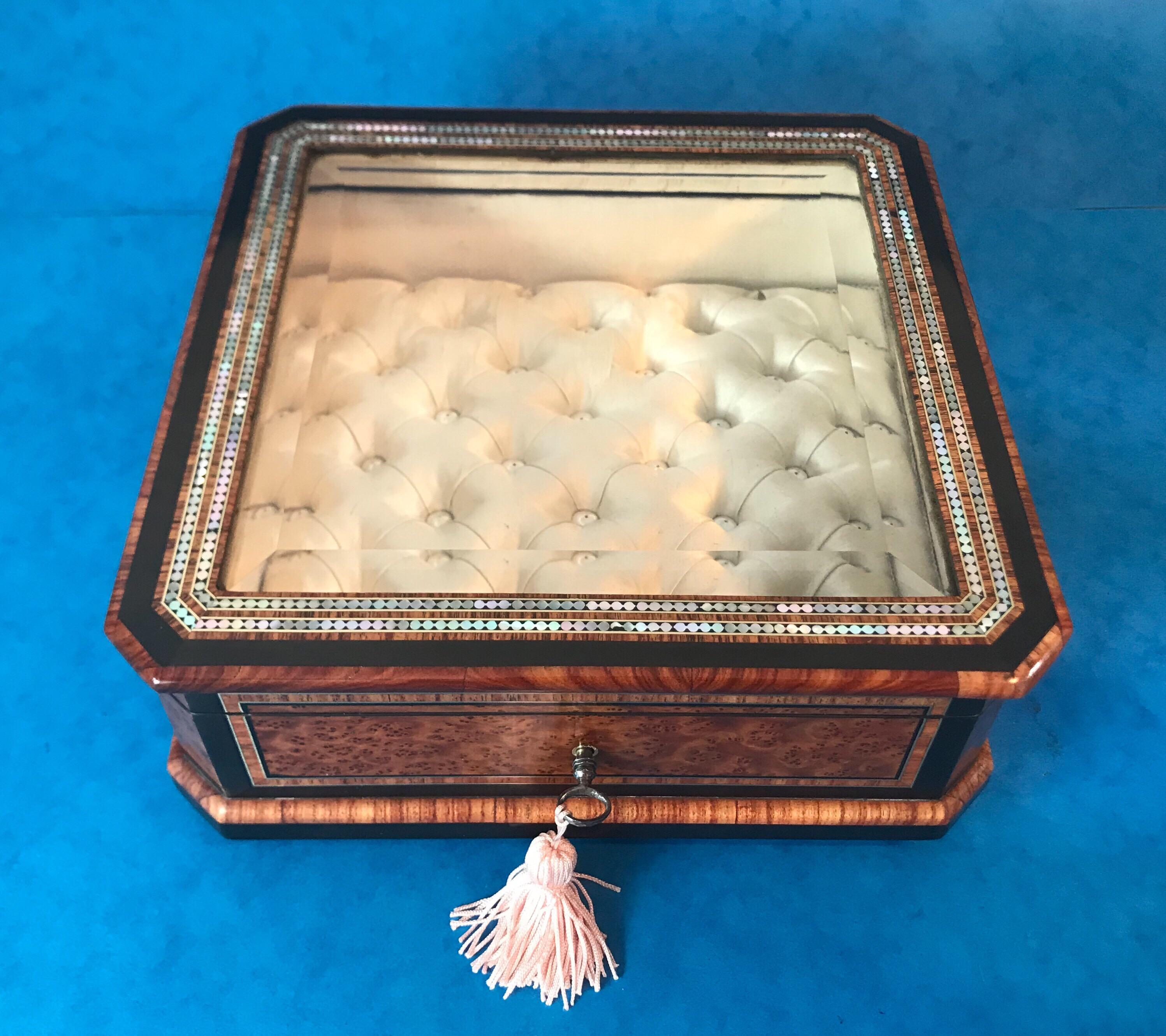 19th Century French Tulipwood Cross Banded, Burr Cedar Jewellery Display Box 12