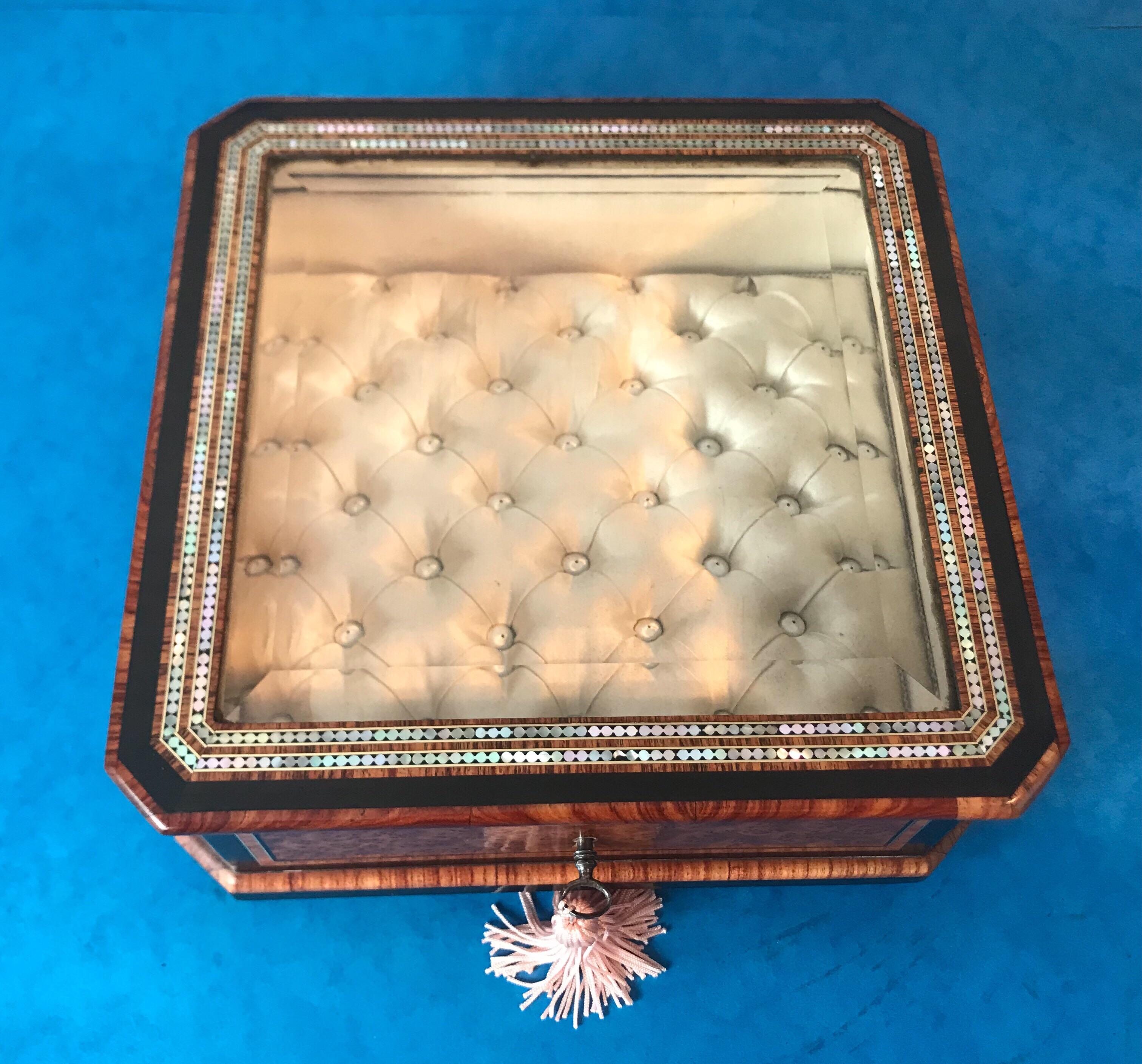 19th Century French Tulipwood Cross Banded, Burr Cedar Jewellery Display Box 4