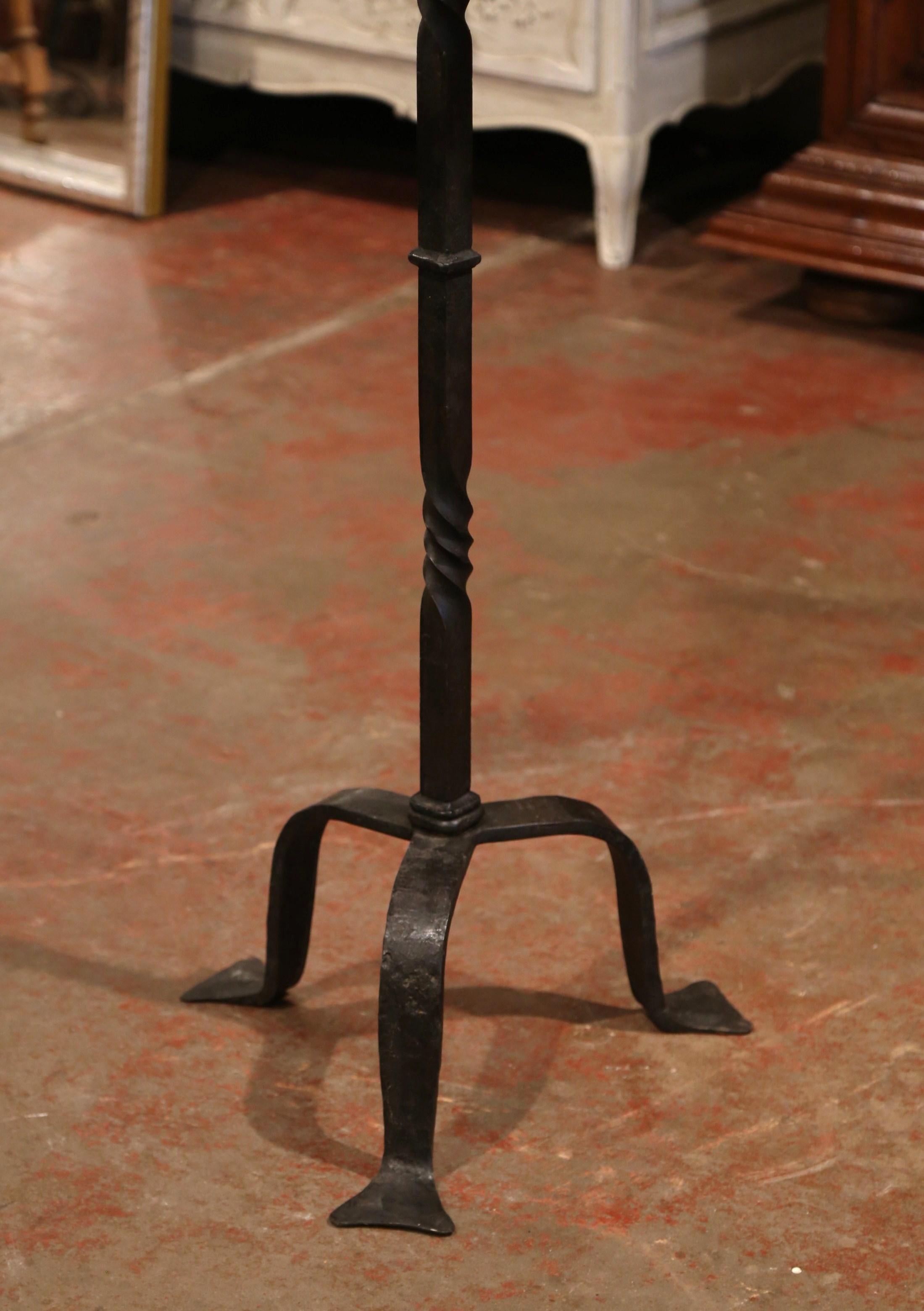 19th Century French Two-Side Forged Iron Music Stand Lectern with Fleur-de-Lis In Excellent Condition In Dallas, TX