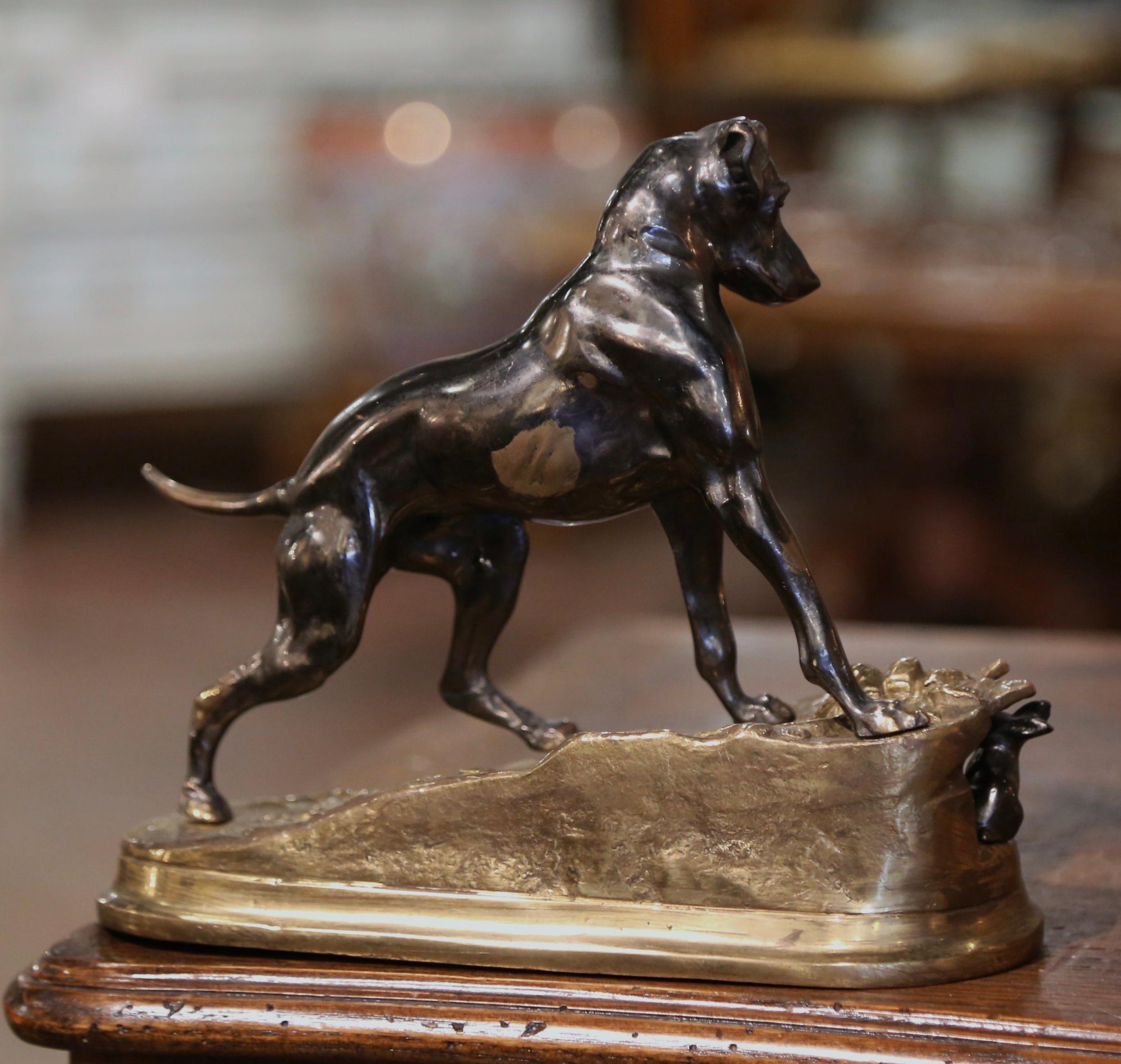 Sculpture en bronze bicolore du 19e siècle représentant un chien et un lapin, signée Jules Moigniez en vente 1