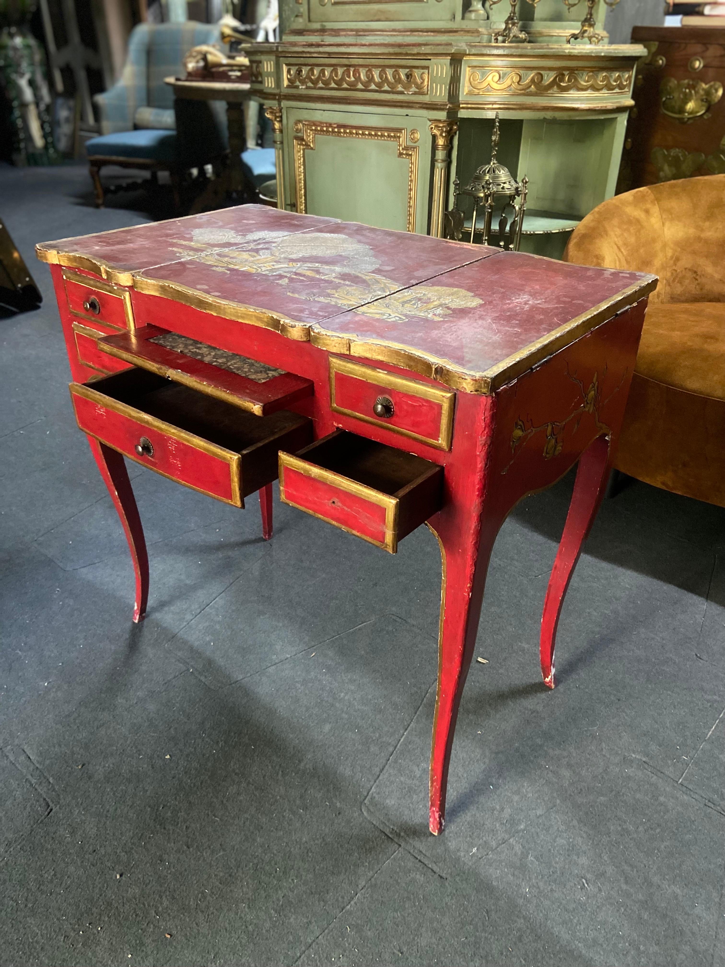 Hand-Carved 19th Century French Vanity Table in Red Hand Painted Wood with Chinese Scene For Sale