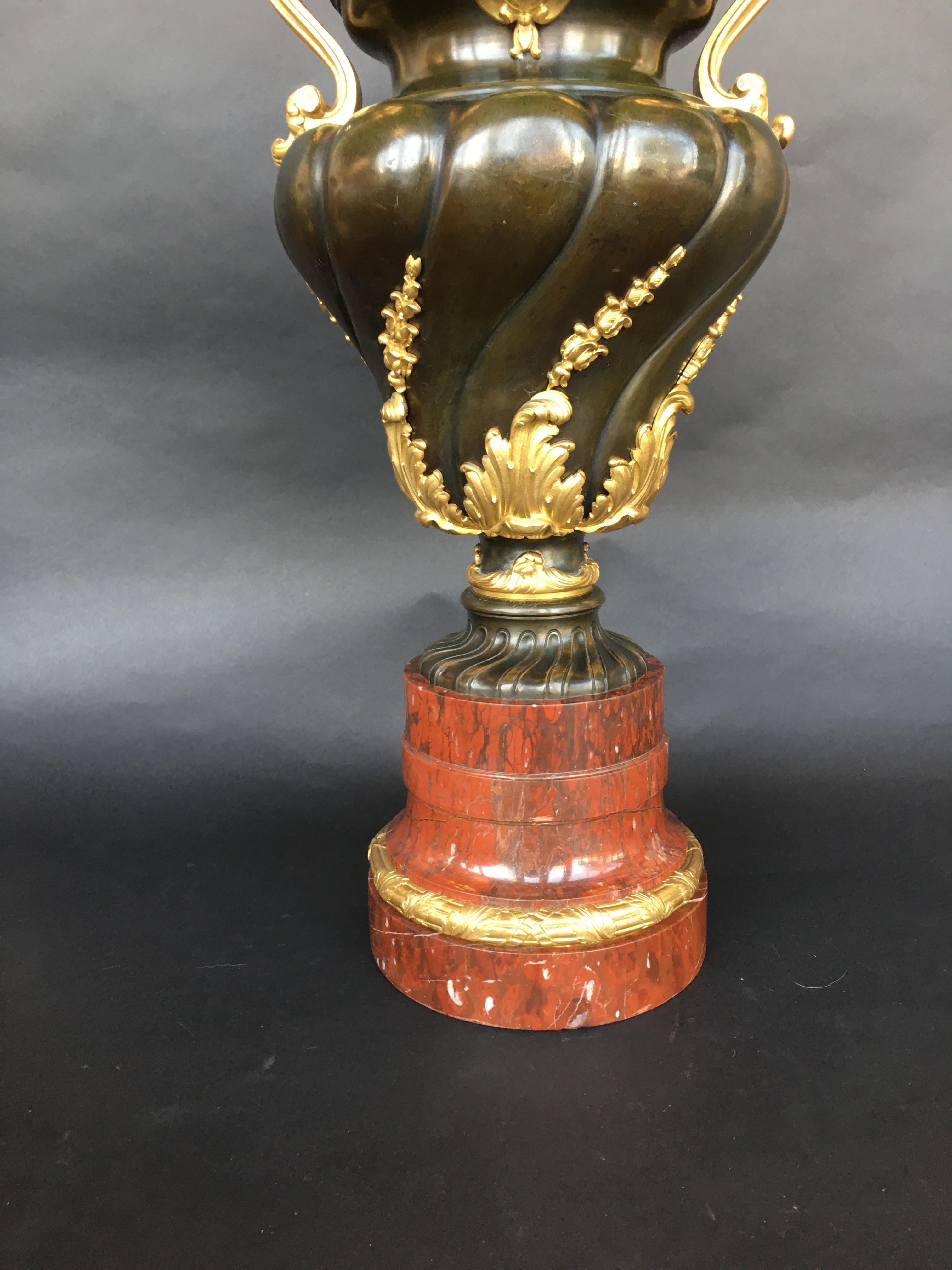 19th Century French Urn In Good Condition For Sale In Los Angeles, CA