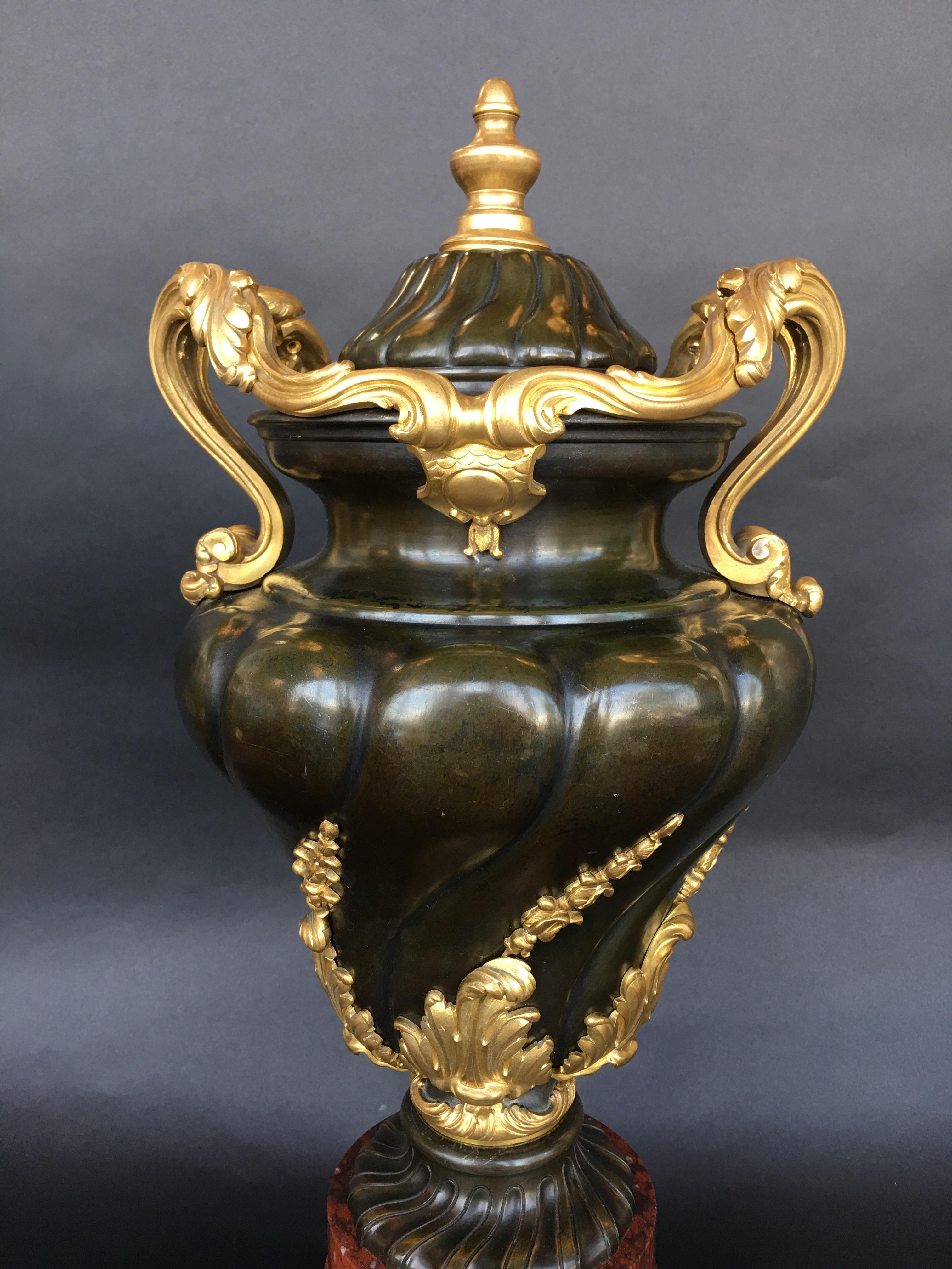 XIXe siècle urne française du 19ème siècle en vente