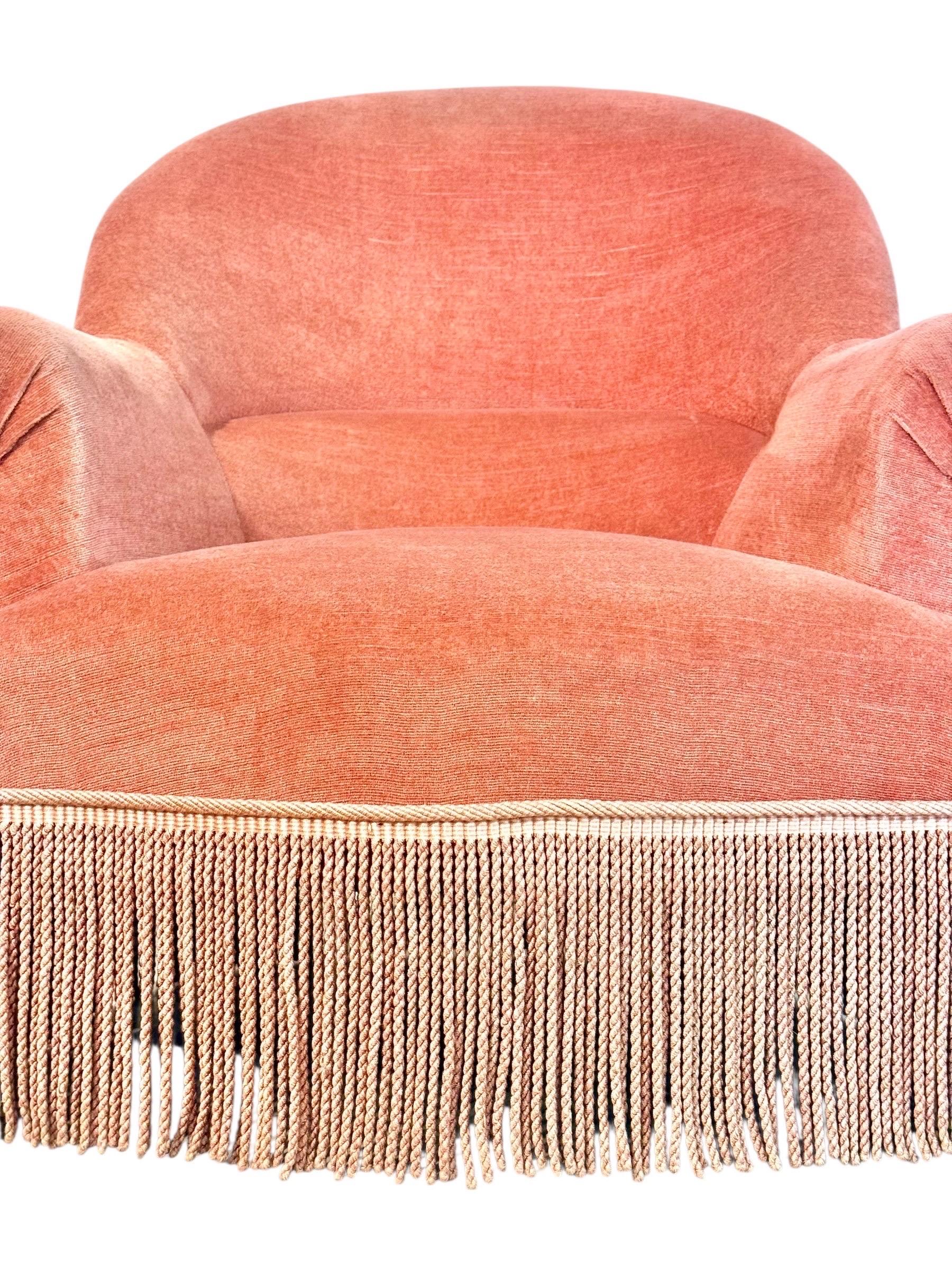 Sillón francés del siglo XIX de terciopelo con flecos de borlas Terciopelo en venta