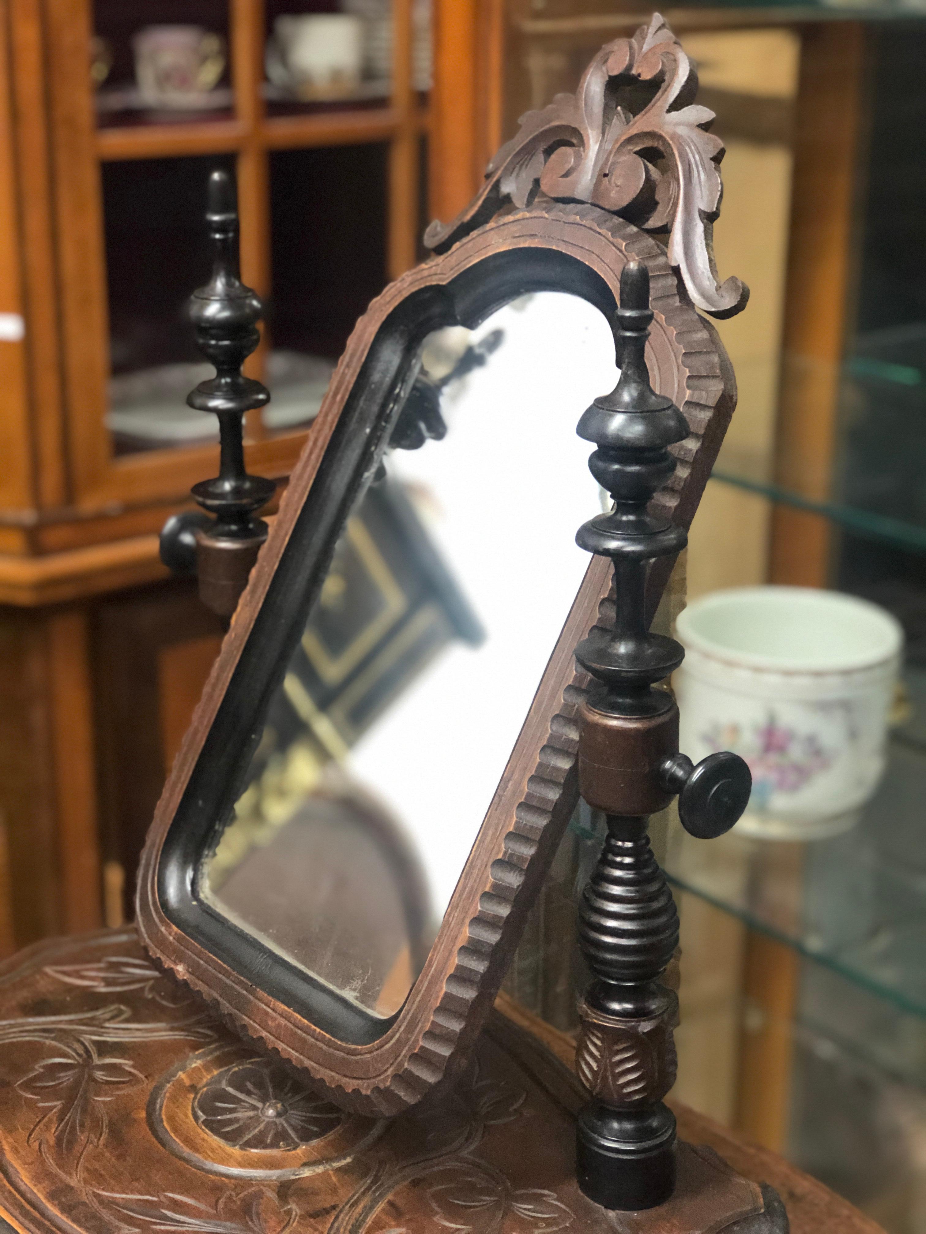 Hand-Carved 19th Century French Veneer Mirror in Hand Carved Walnut Wood with Front Drawer For Sale