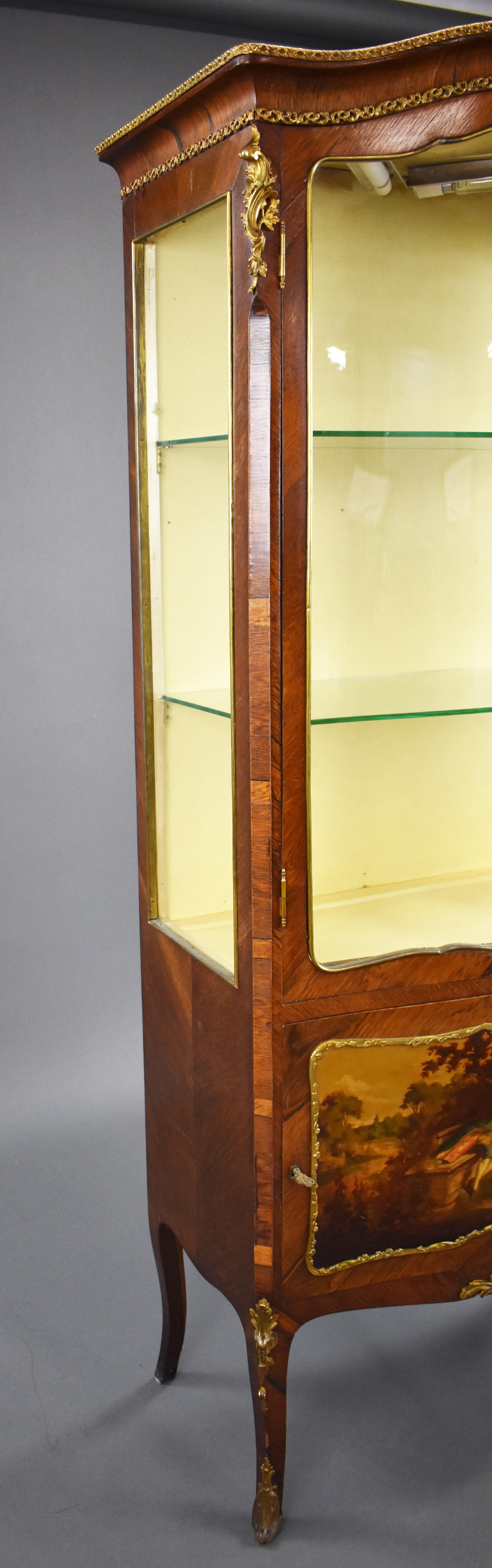 19th Century French Vernis Martin Display Cabinet 5