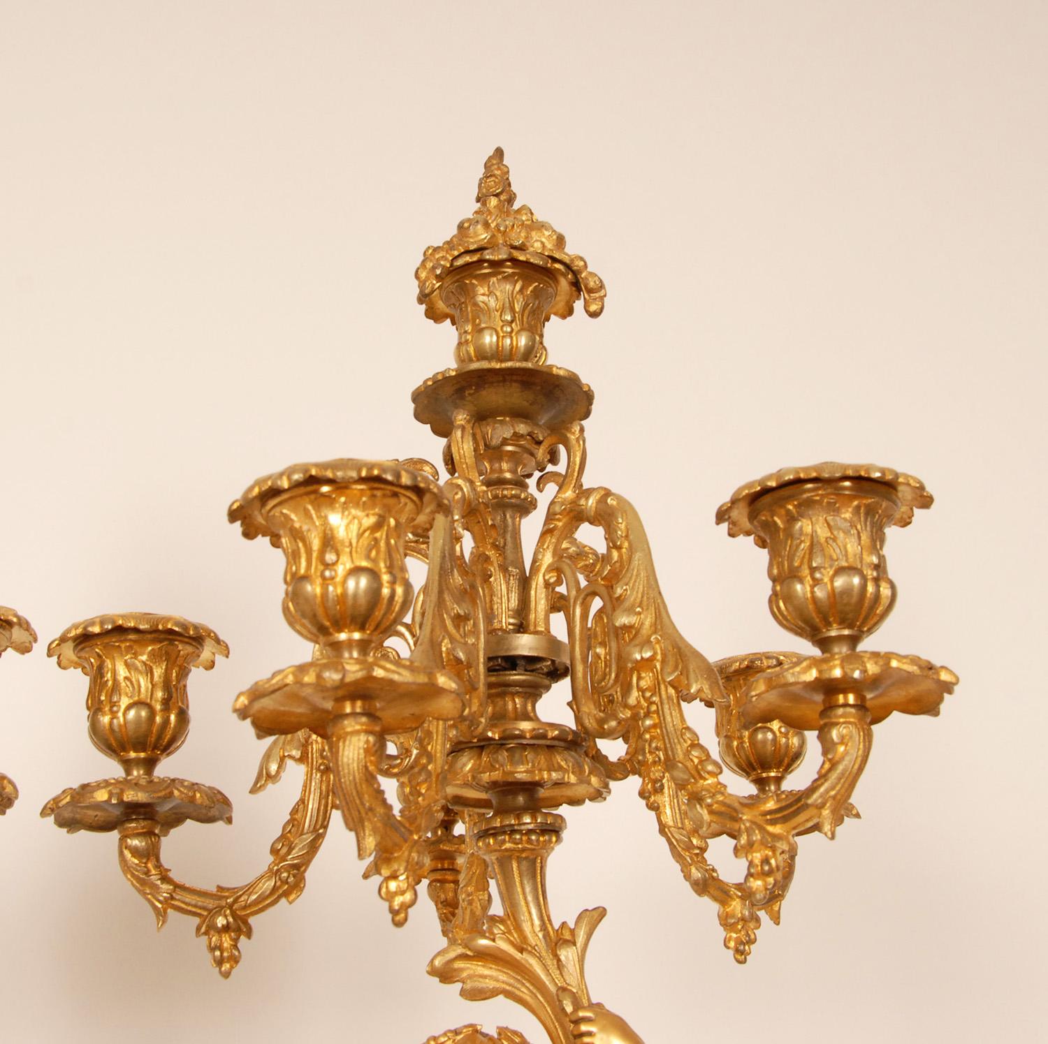 19th Century French Victorian Gold Gilt Bronze Black Marble Candelabras a pair  5