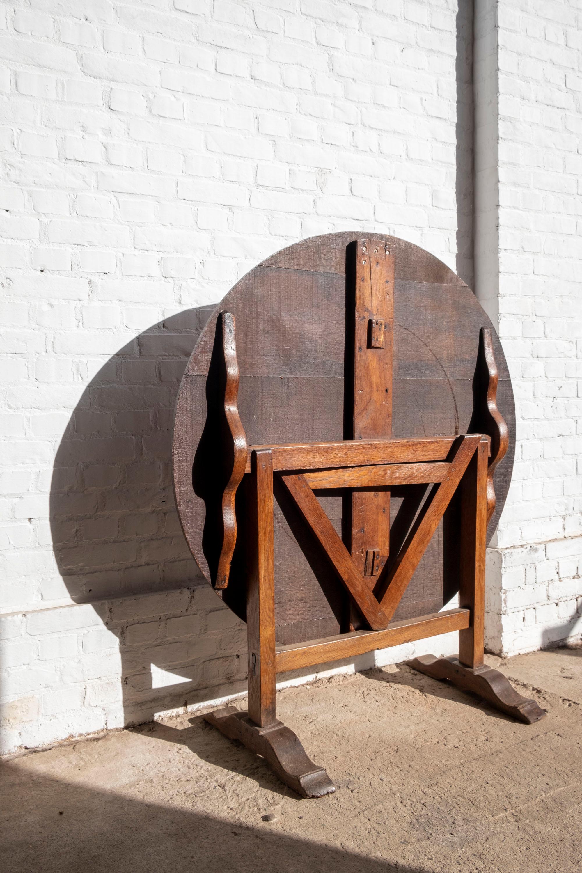 19th Century French Vigneron or Wine Tasting Table in Oak For Sale 8