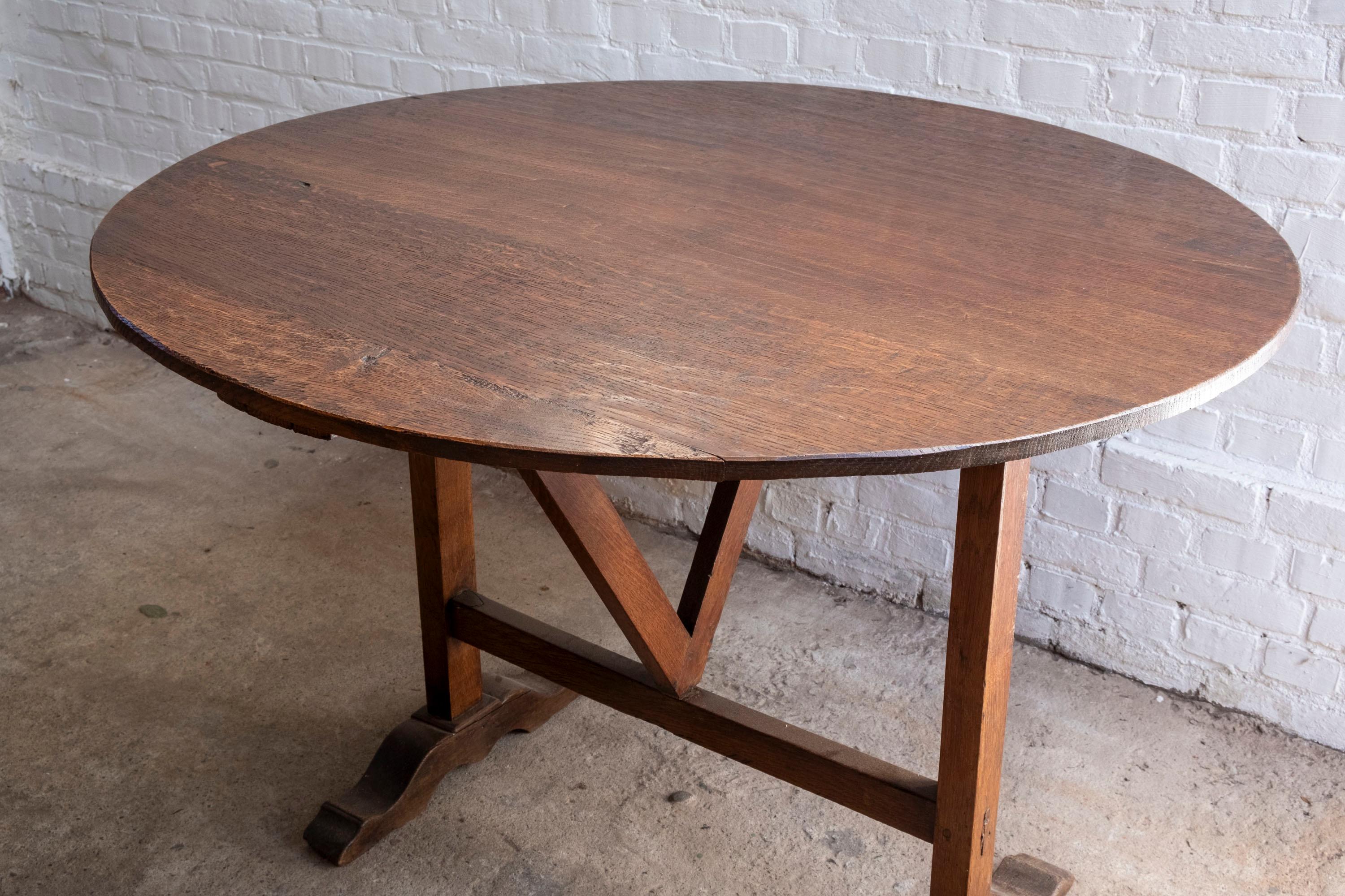 19th Century French Vigneron or Wine Tasting Table in Oak For Sale 13