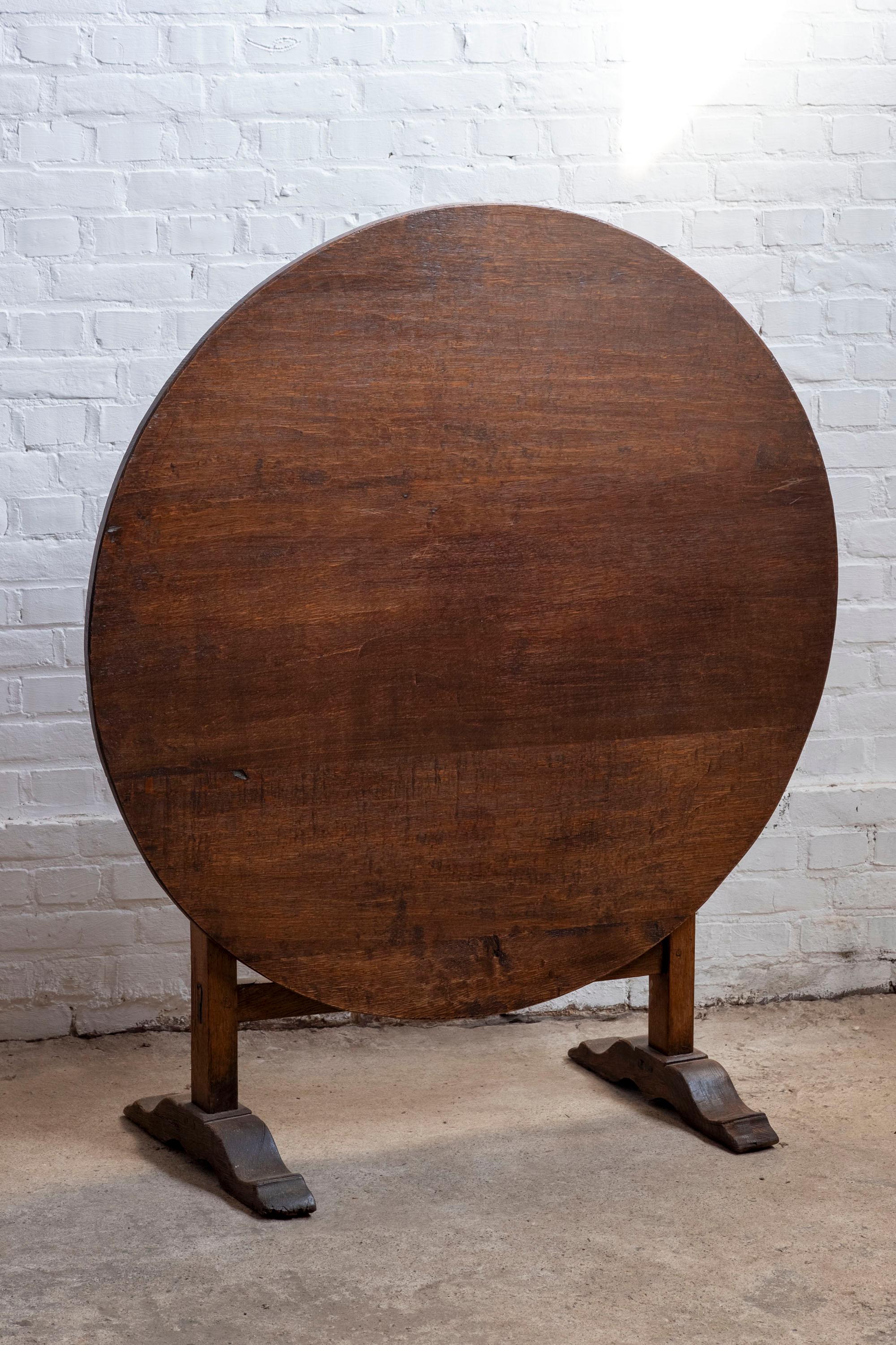 Wonderful example of a French vigneron or wine tasting table with a hand-card table top. The top is completely carved and has an amazing texture, rarely seen quality.

Wear consistent with age and use, mainly in the form of light scratches.