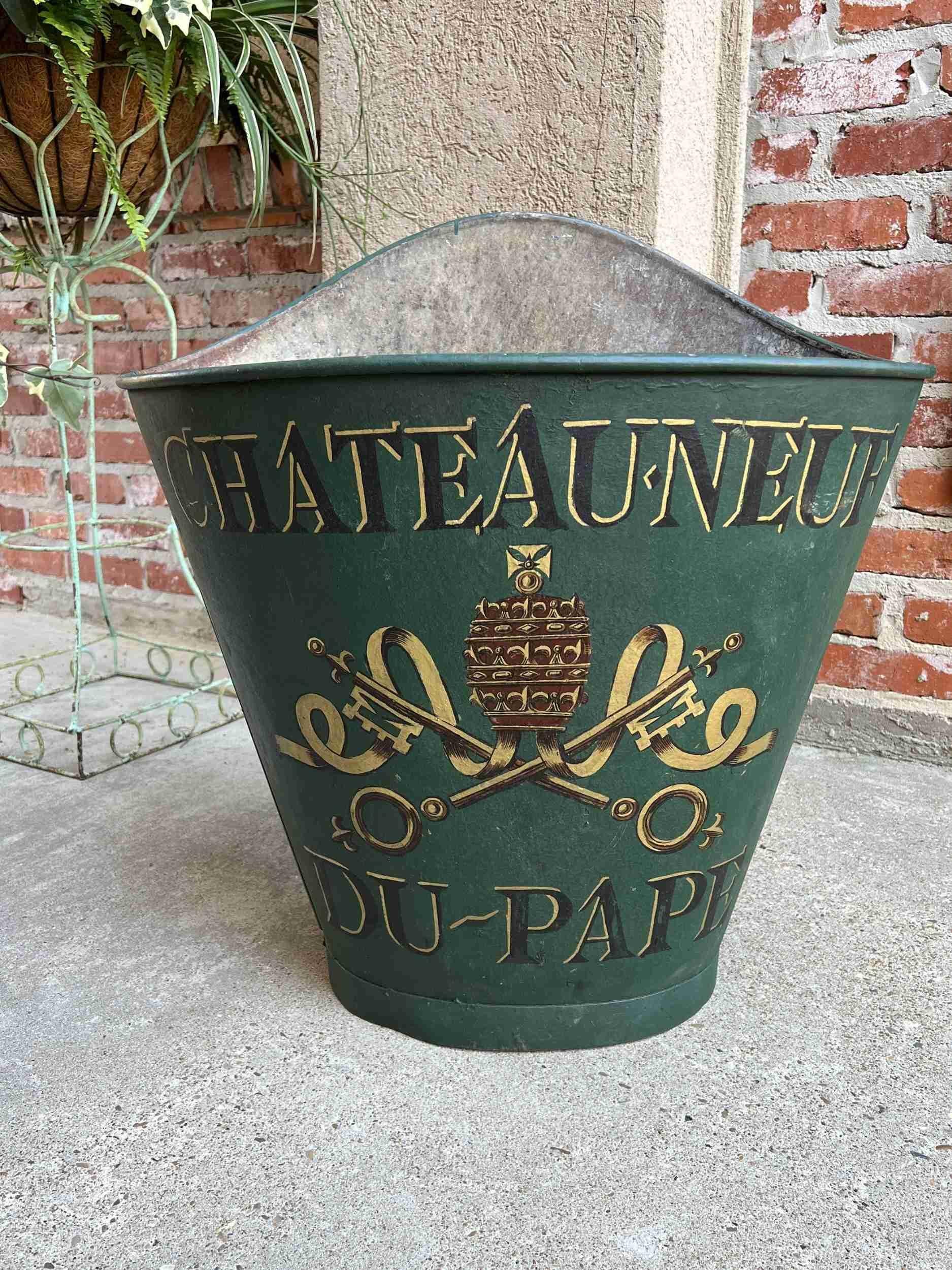 19th Century French Vineyard Grape Hod Hotte Bucket Wine Vineyard Tole Painted 4