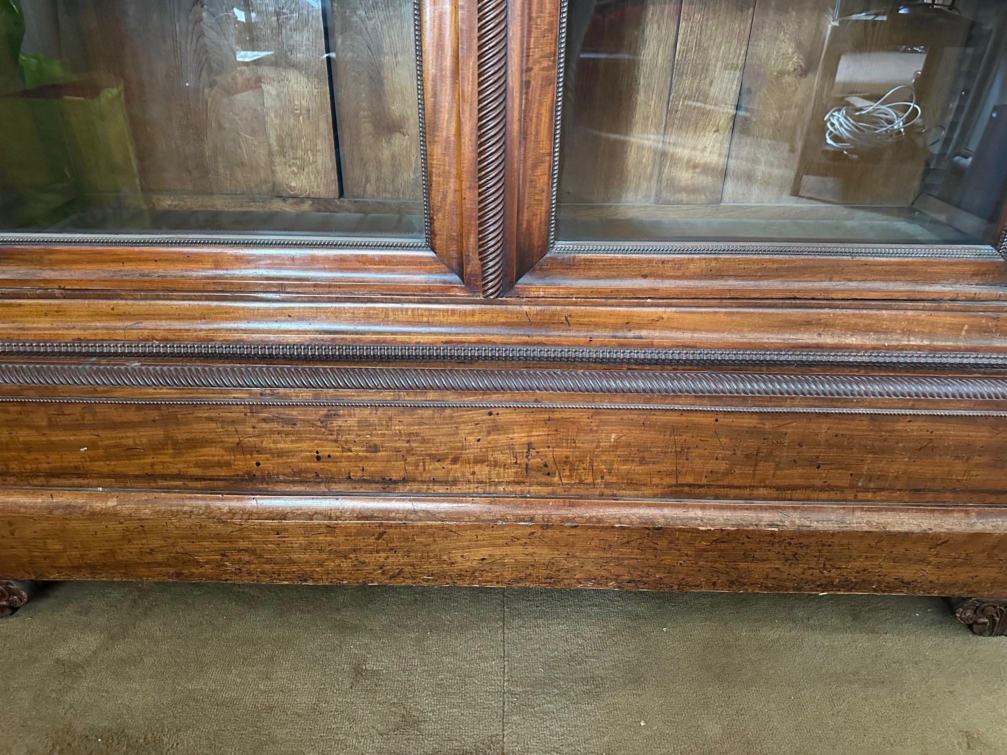 19th century French Walnut and Glass Vitrine, 1850s For Sale 2