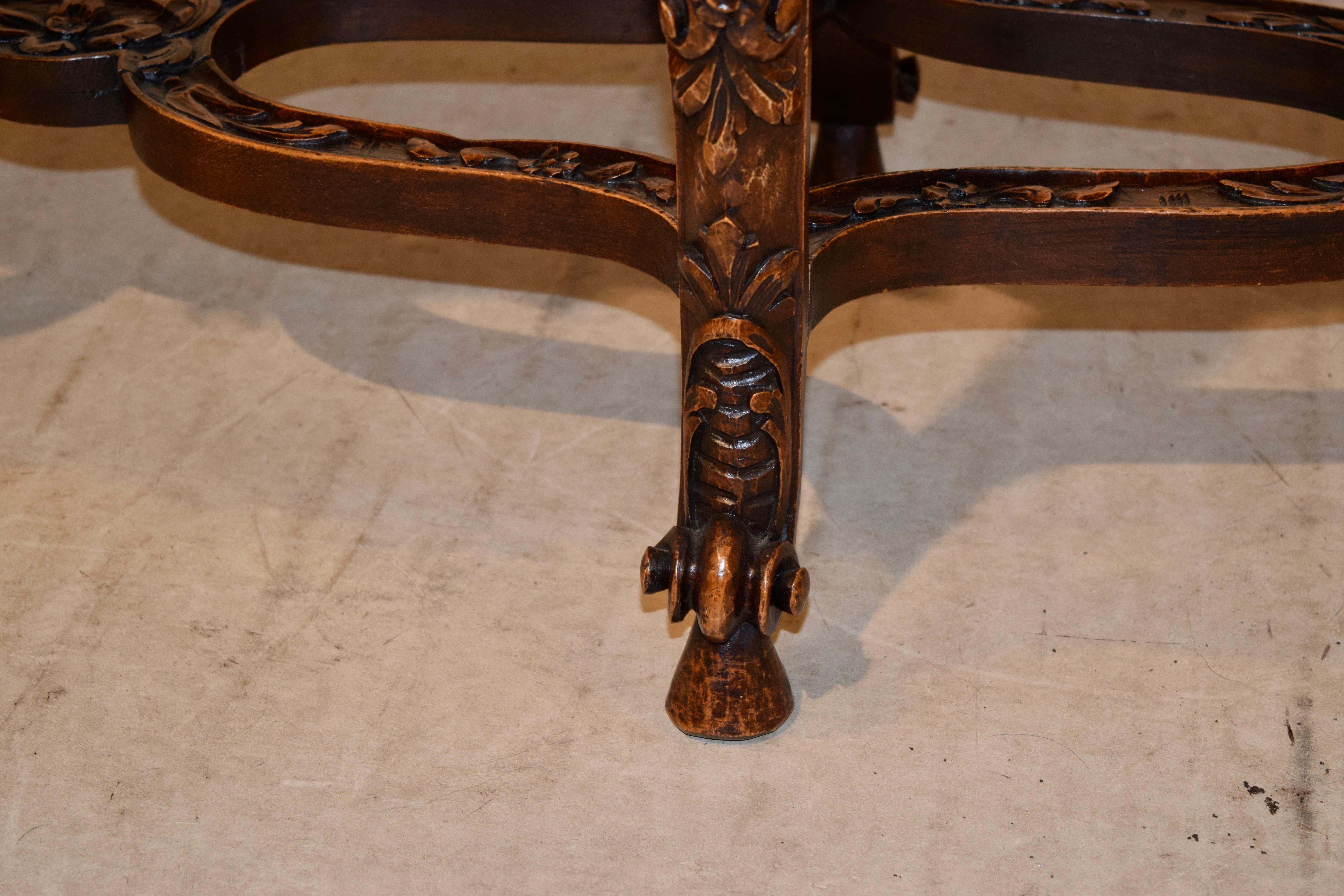 19th Century French Walnut Bench For Sale 4
