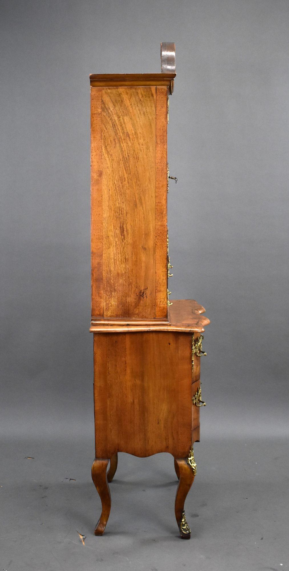 English 19th Century French Walnut Bonheur Du Jour For Sale
