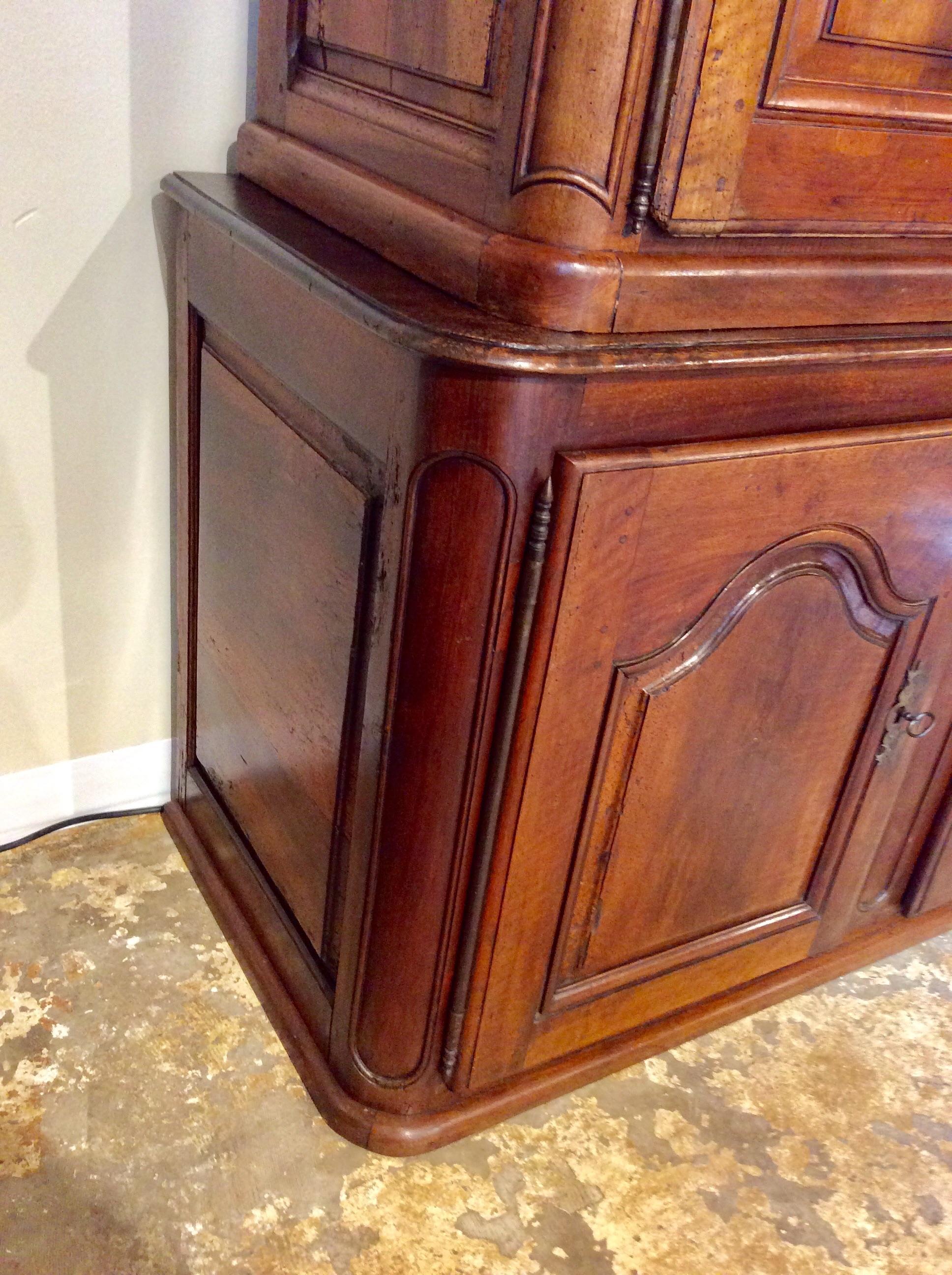 19th Century French Walnut Buffet Deux Corps Cabinet In Good Condition For Sale In Burton, TX