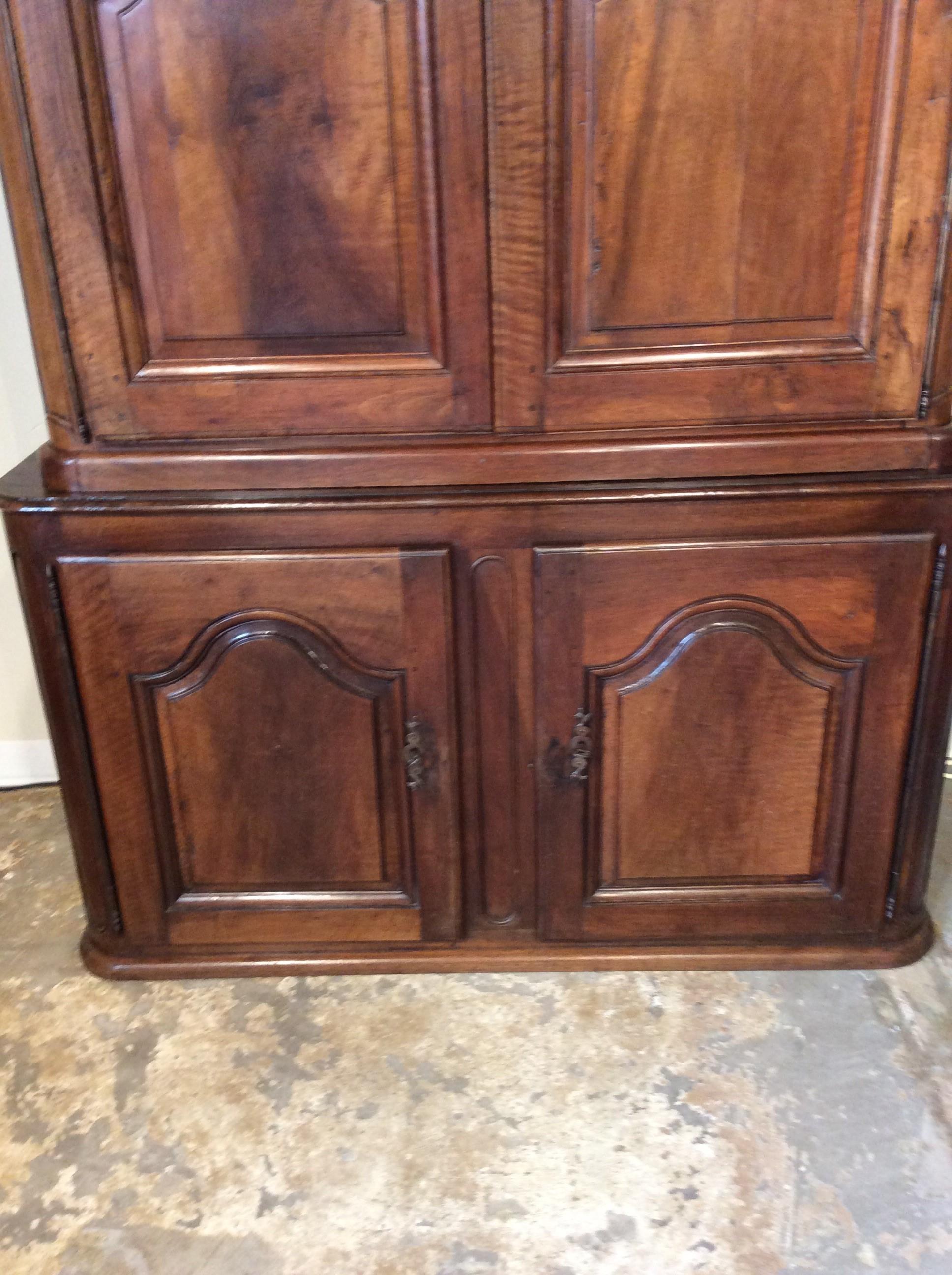 19th Century French Walnut Buffet Deux Corps Cabinet For Sale 4