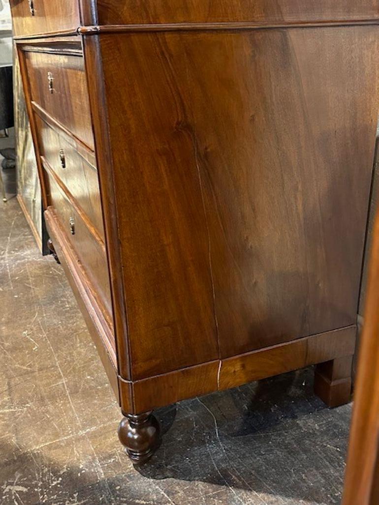 19th Century French Walnut Charles X Commodes For Sale 5