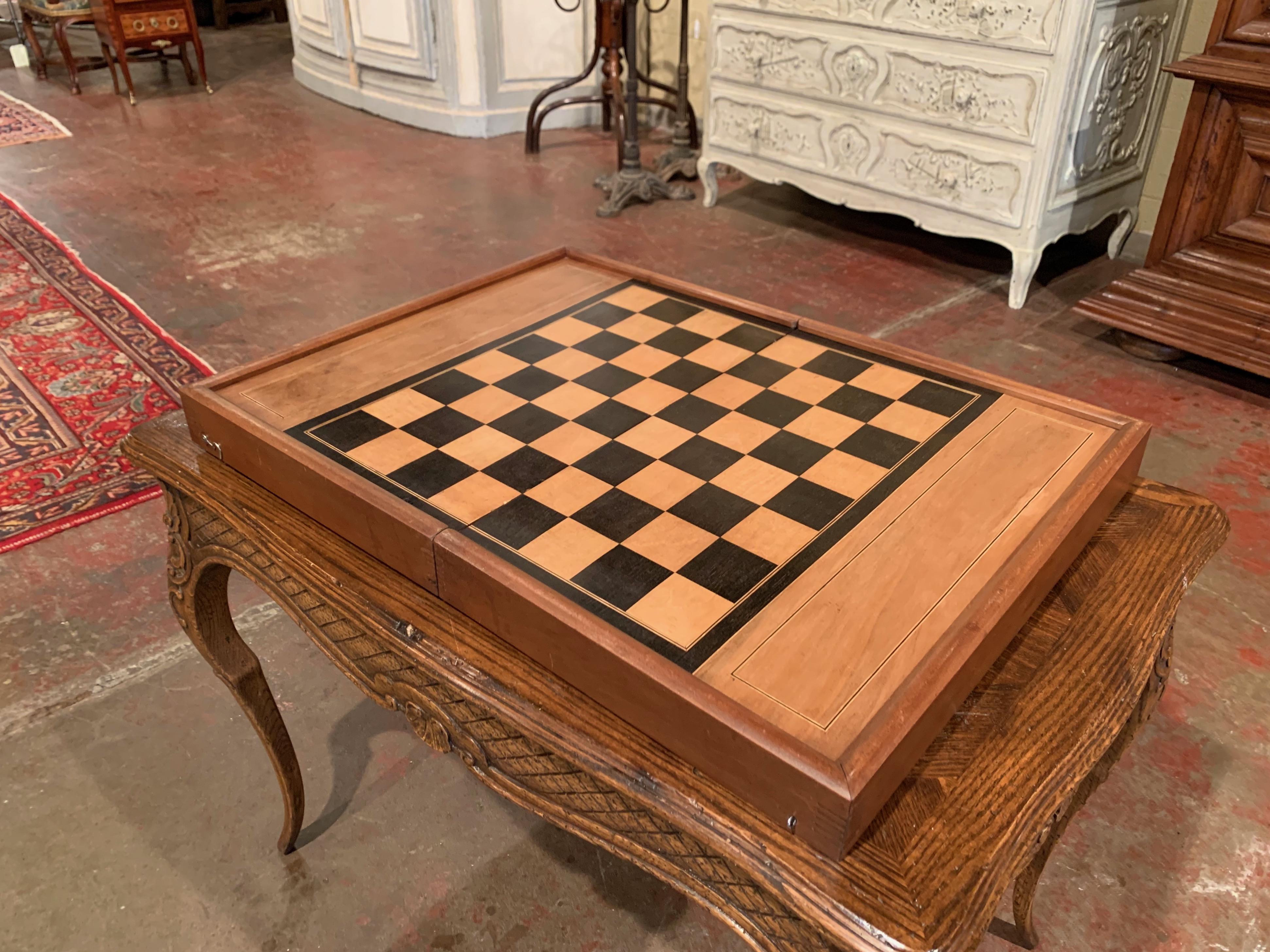 19th Century French Walnut Backgammon and Checkers Board Game In Excellent Condition In Dallas, TX
