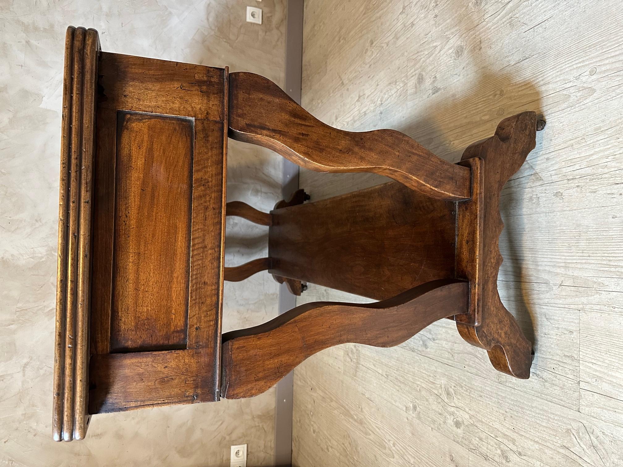 19th Century French Walnut Drapers Table For Sale 3