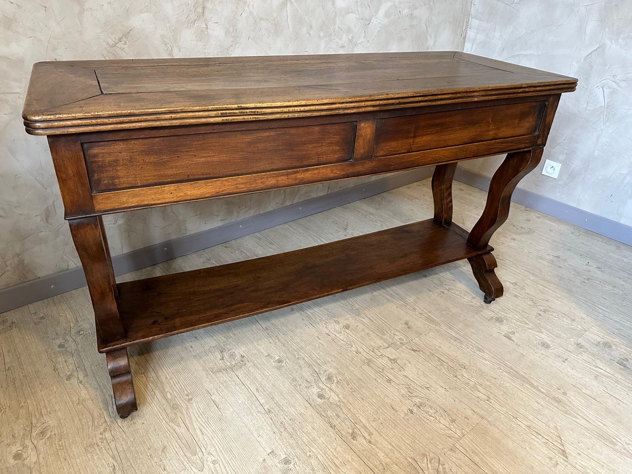 19th Century French Walnut Drapers Table For Sale 5
