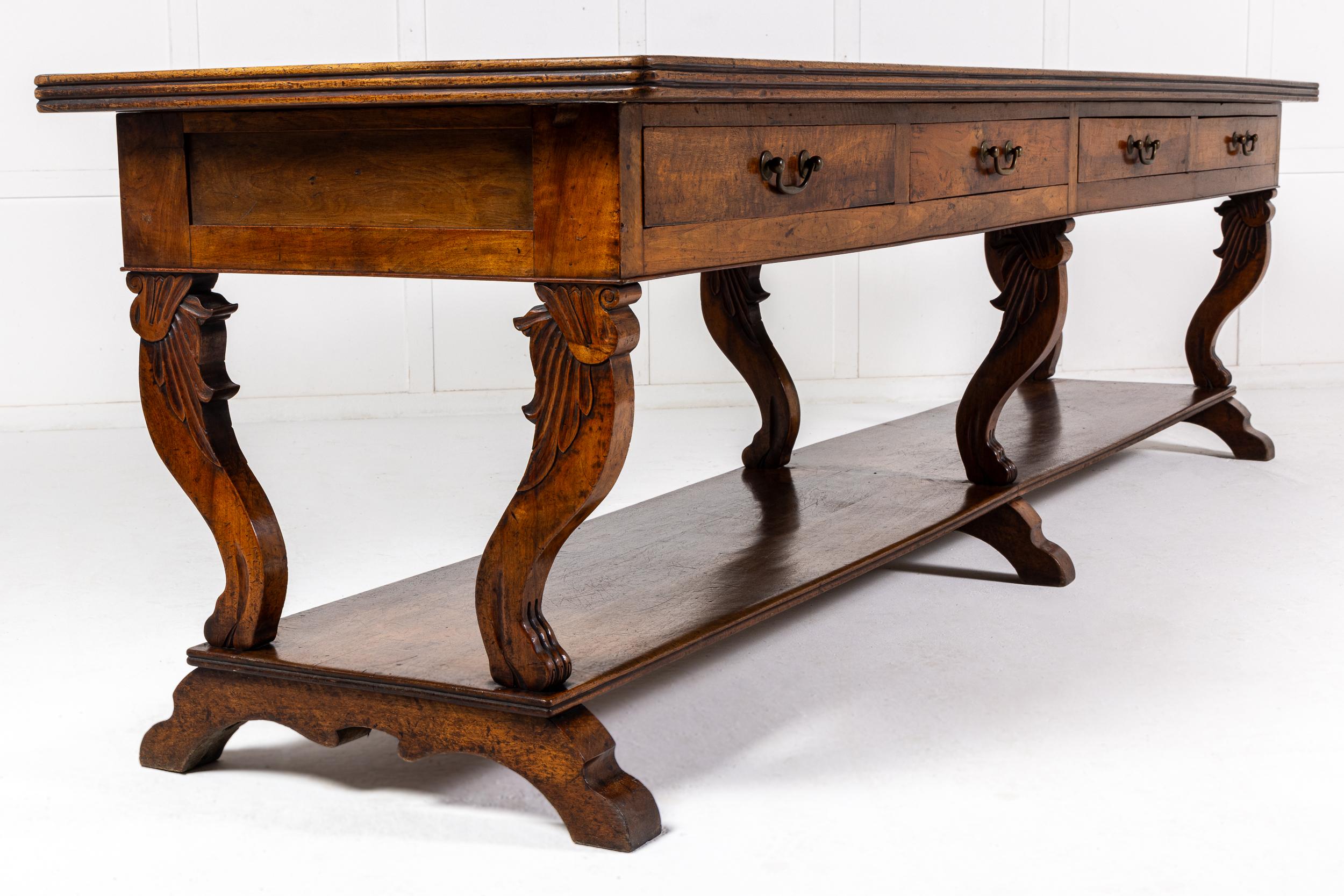Table de drapier en noyer français du 19e siècle en vente 9