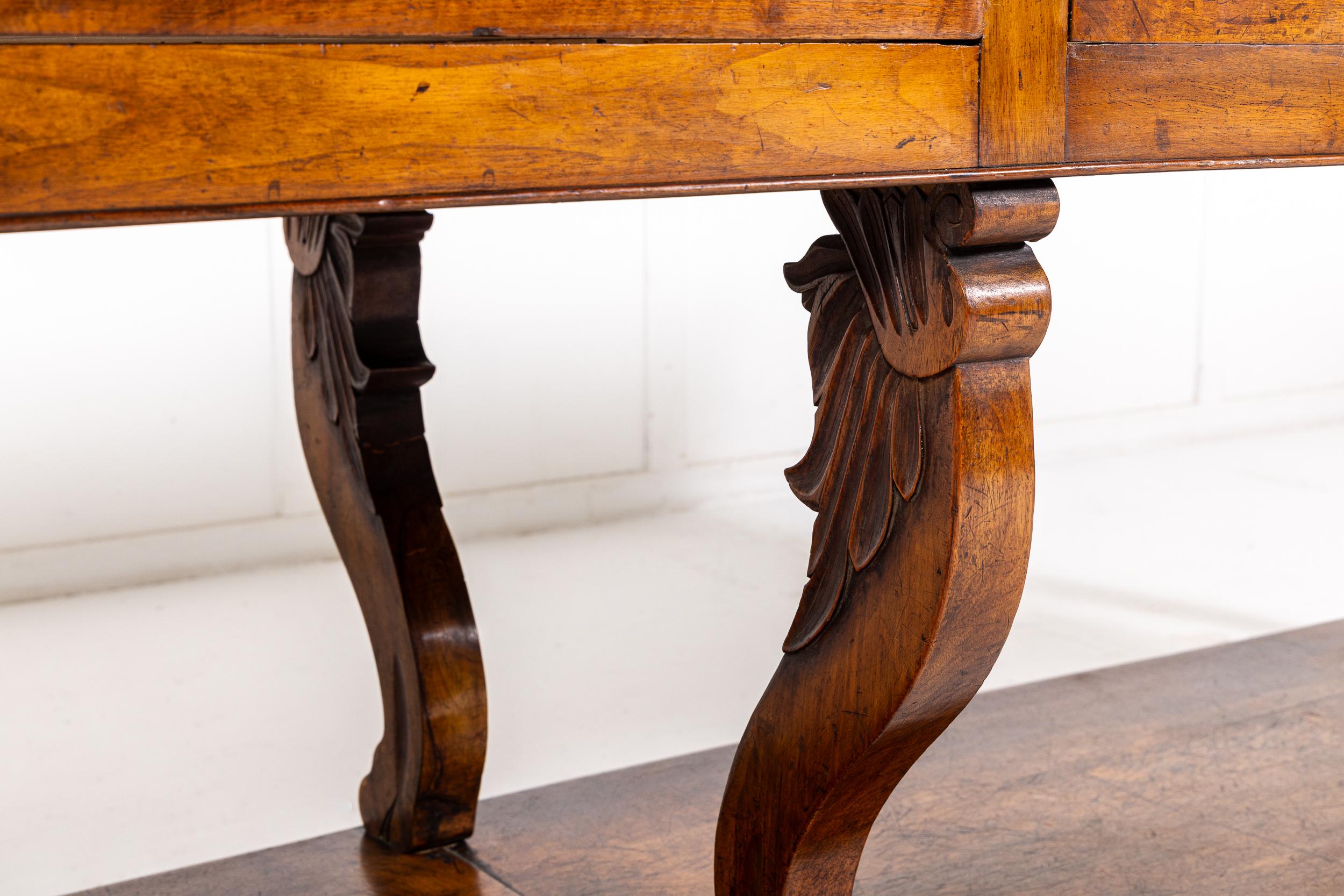 Noyer Table de drapier en noyer français du 19e siècle en vente