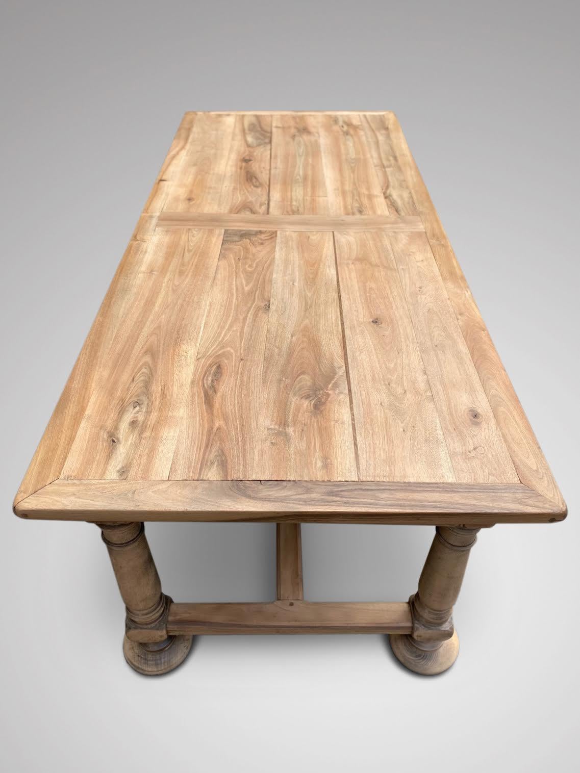 19th Century French Walnut Extendable Farmhouse Dining Table 1