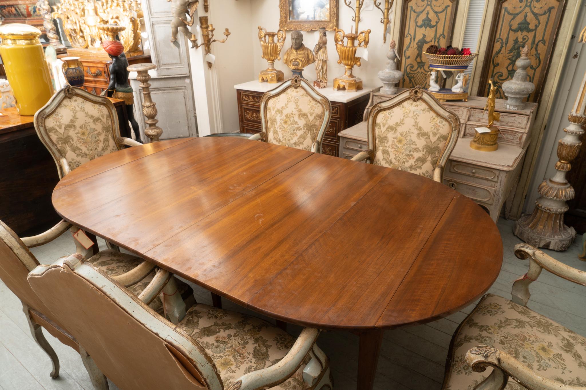 19th Century French Walnut Extension Table In Good Condition In New Orleans, LA