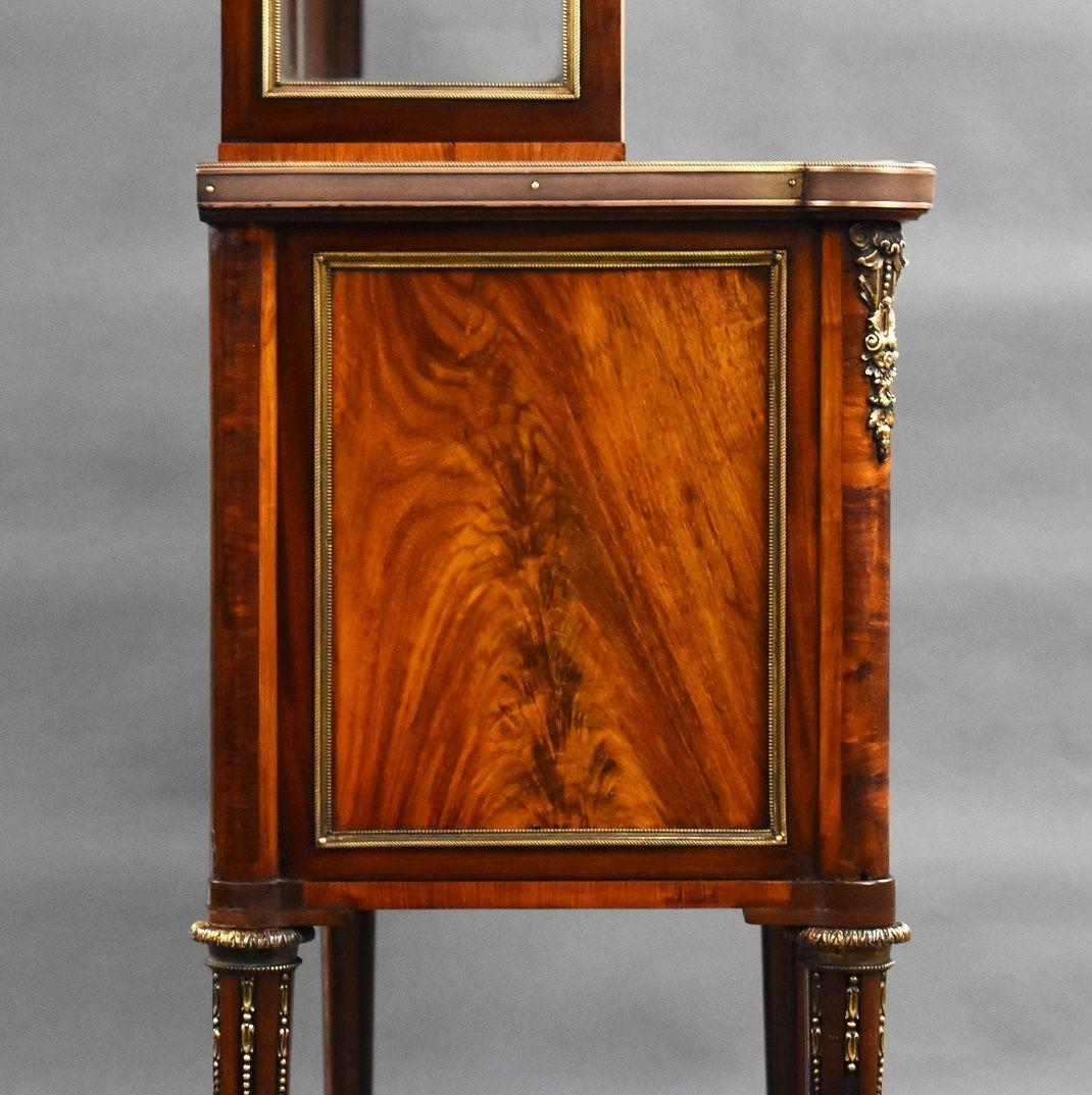 19th Century French Walnut Glass Top Commode For Sale 11
