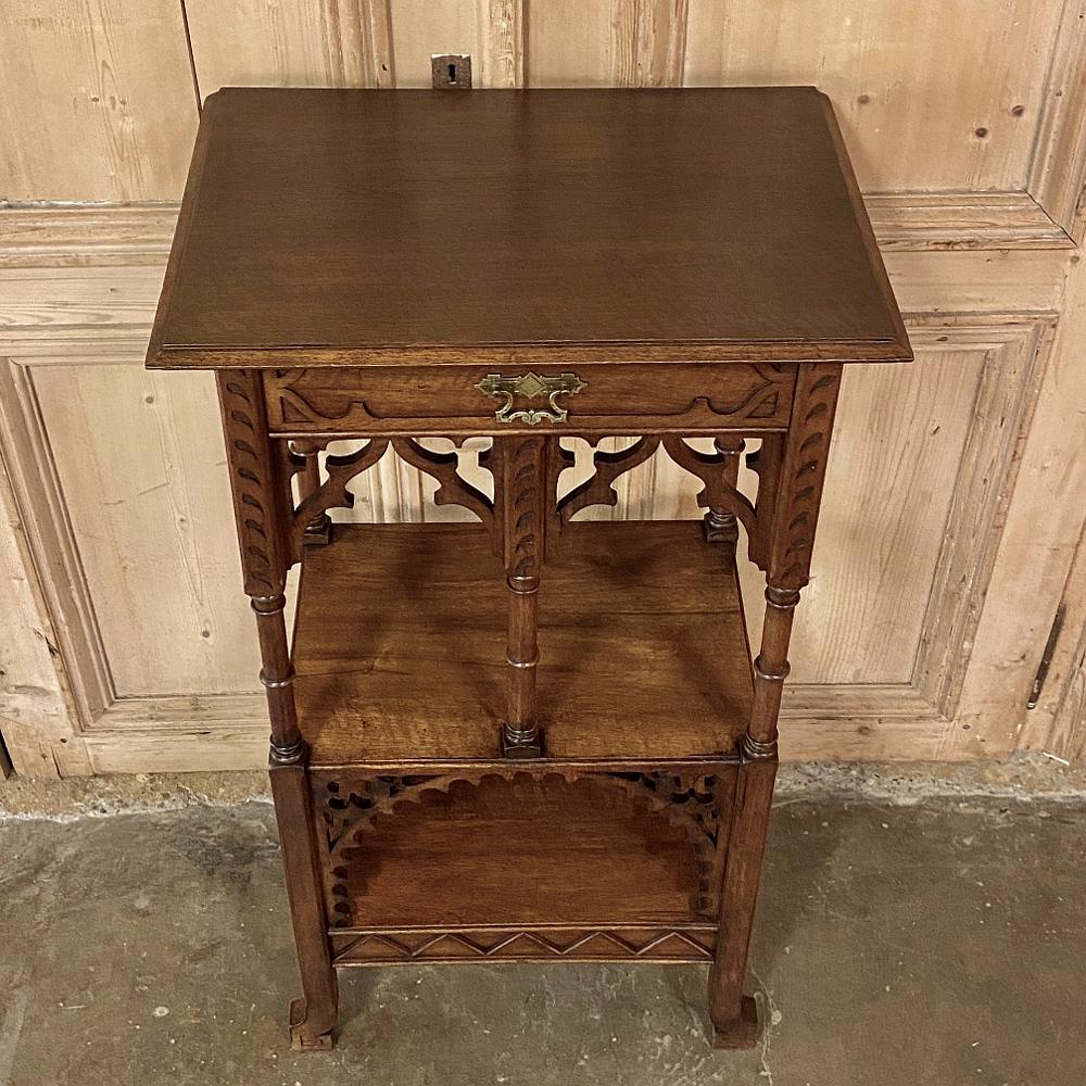Hand-Crafted 19th Century French Walnut Gothic Pedestal, Étagère End Table For Sale