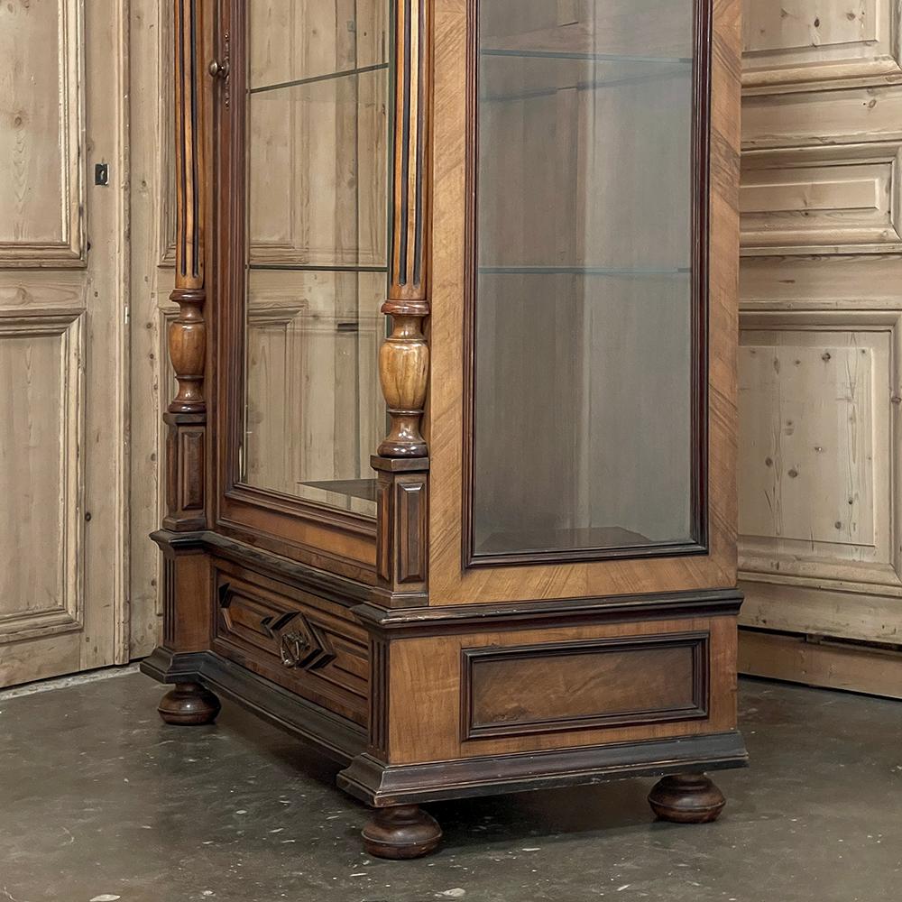 19th Century French Walnut Henri II Bookcase ~ Display Armoire For Sale 11